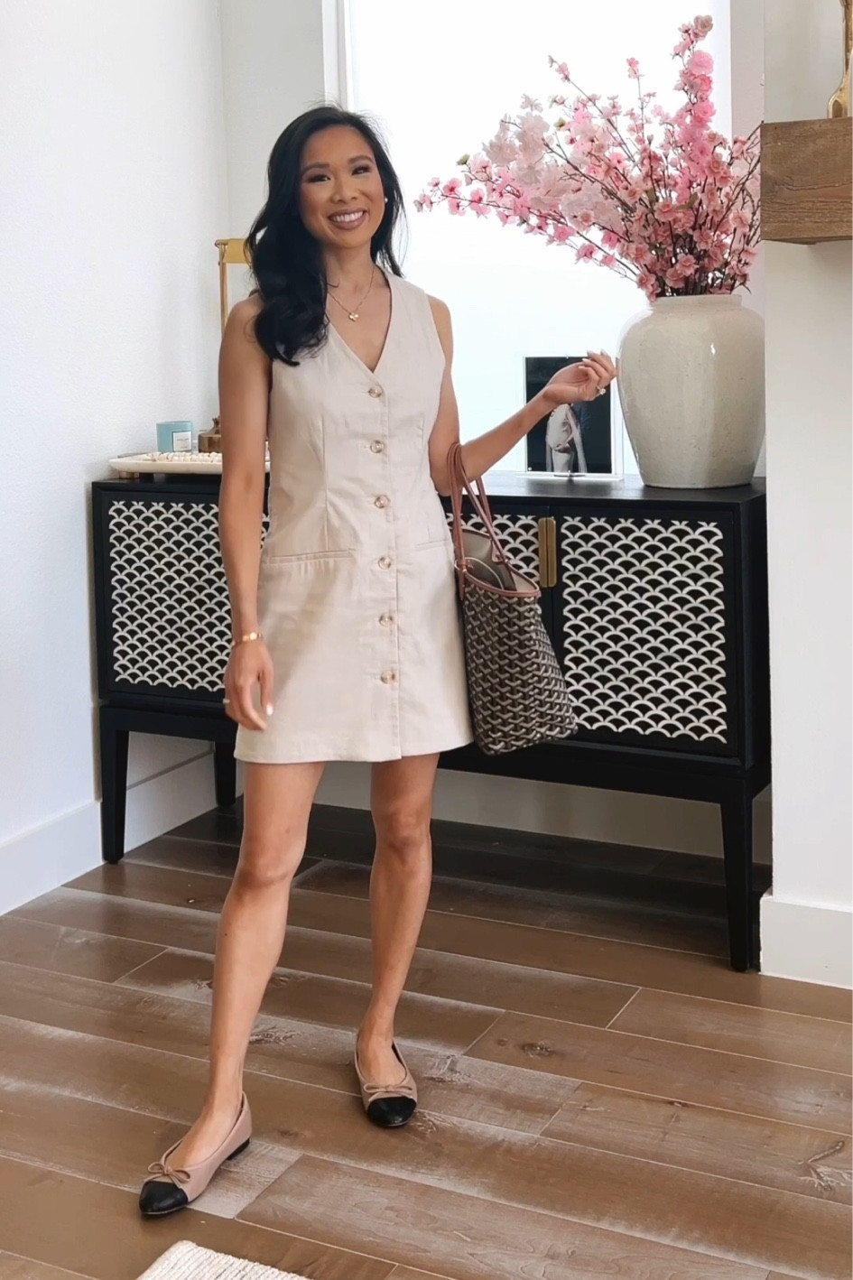 Linen blend vest mini dress that is workwear appropriate. Perfect for the summer and flattering on. I appreciate that it’s also pumping friendly. Wearing size XXS 


#LTKSeasonal #LTKWorkwear #LTKStyleTip