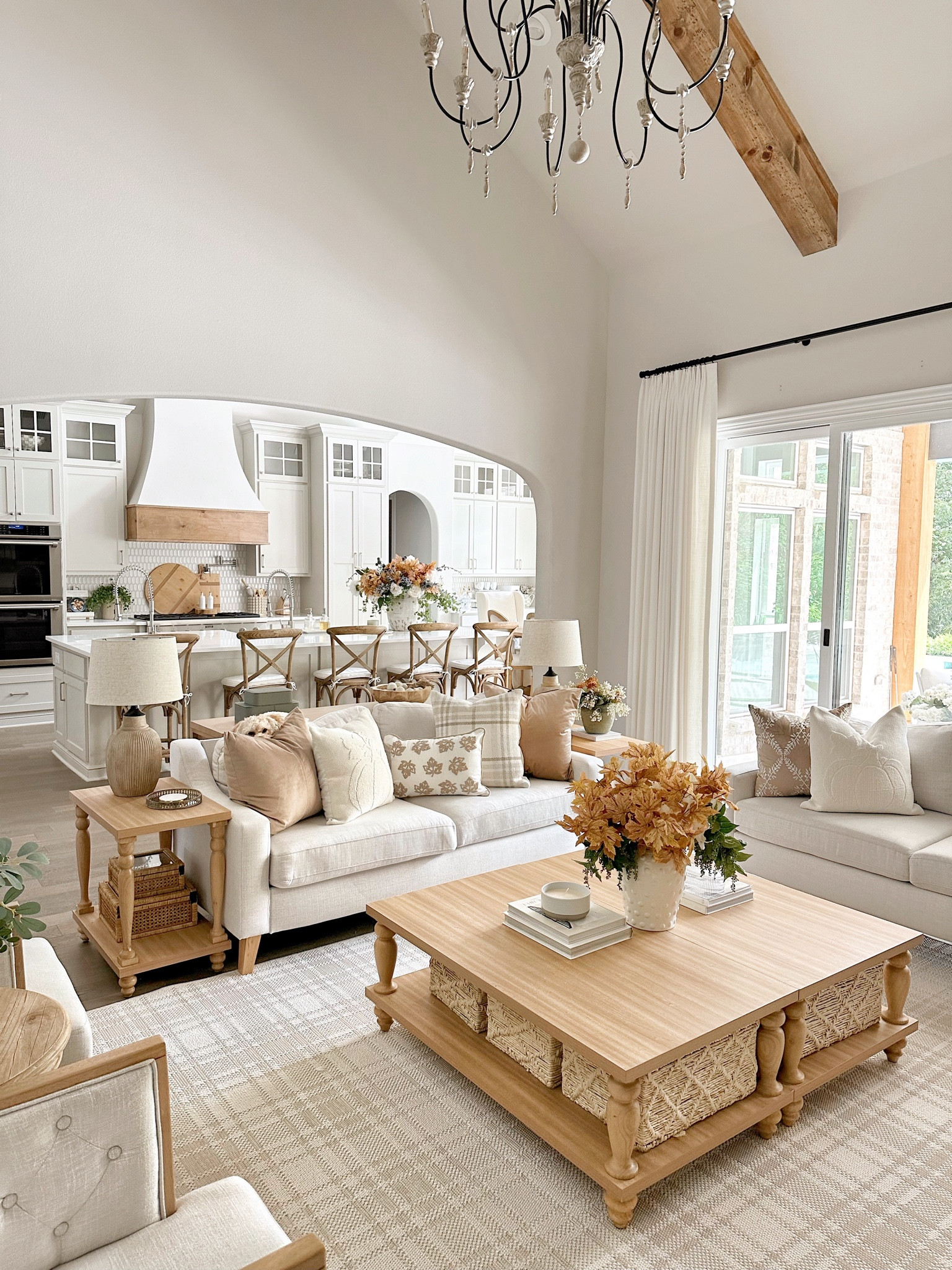 Fall living room look #ltkfall#LTKFind

#LTKhome #LTKSeasonal