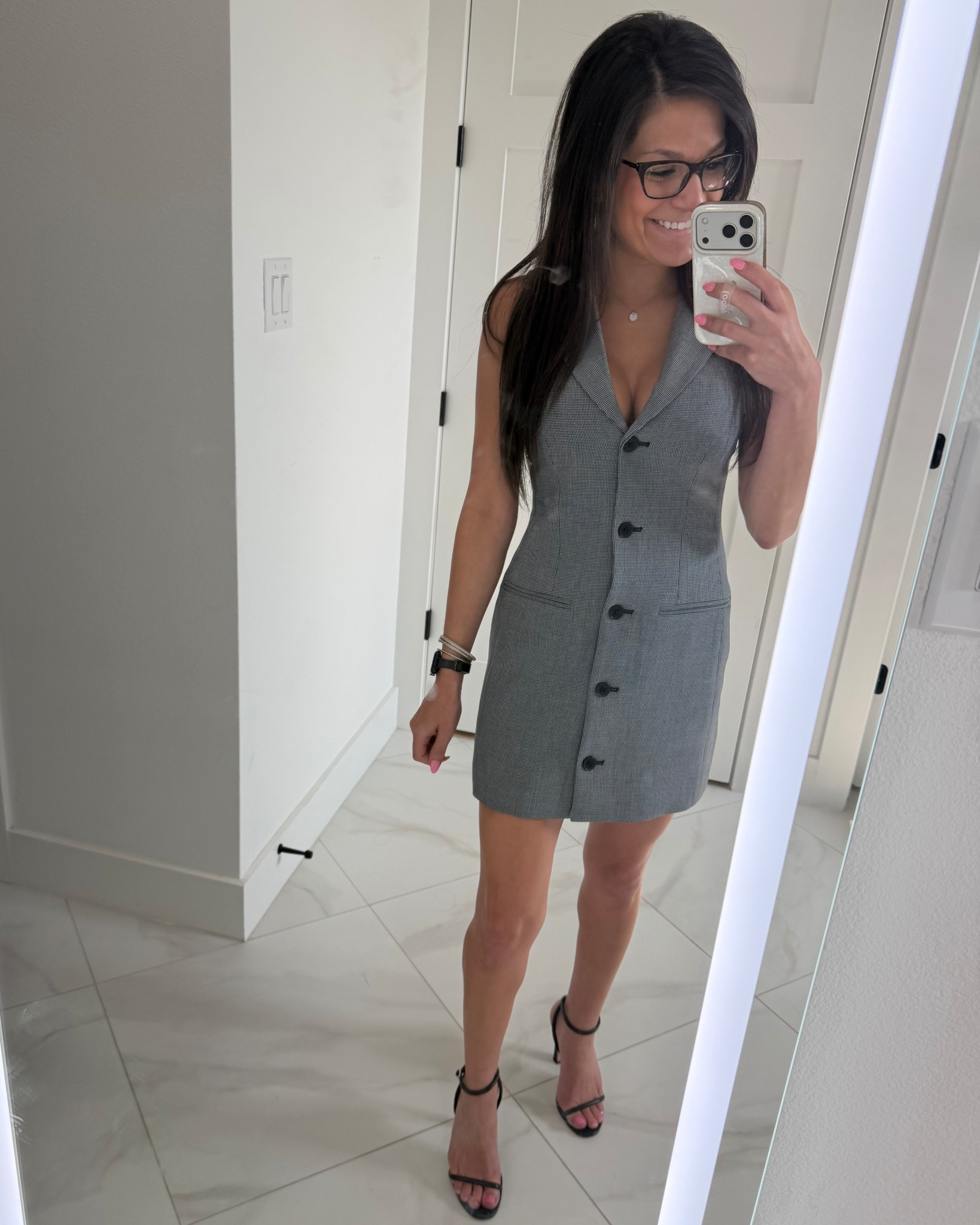 The cutest @Aritzia dress. Perfect for date night. 

#datenight #minidress #aritzia

#LTKWorkwear #LTKPetite #LTKootd