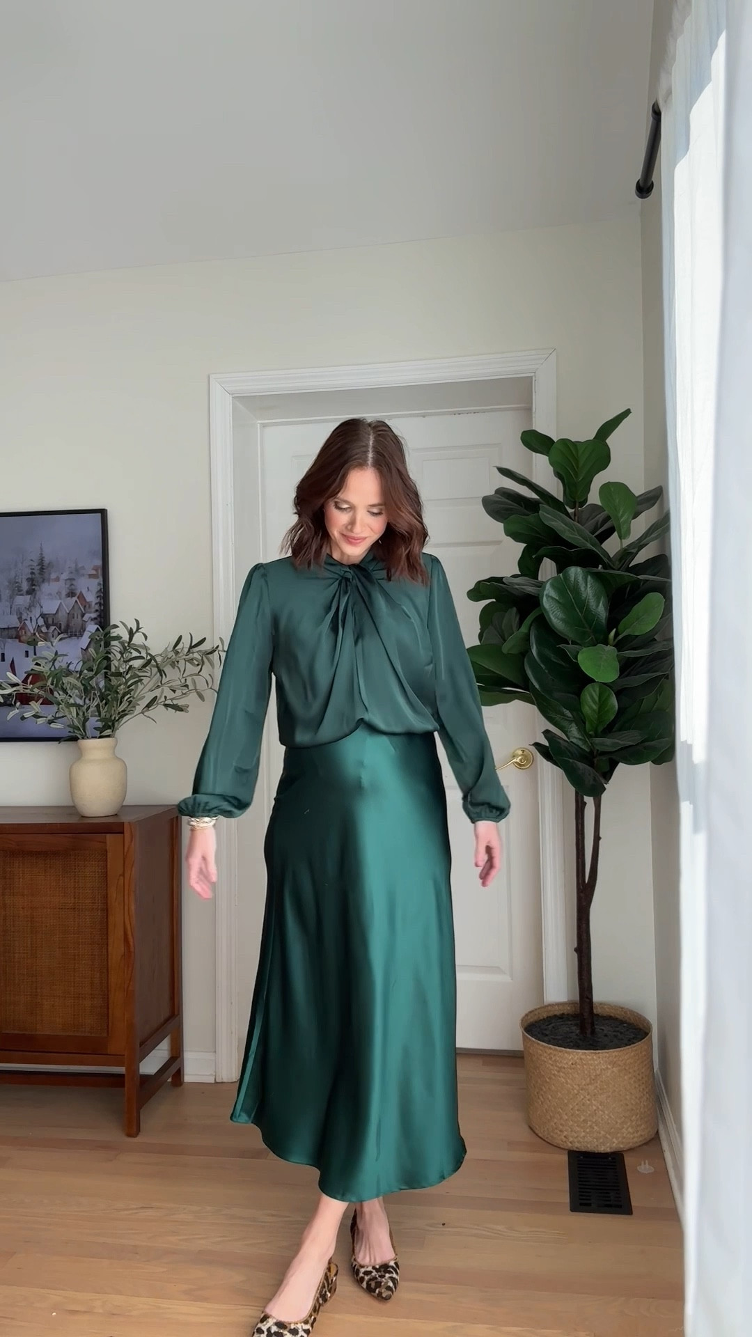 Bump friendly workwear // maternity workwear 

Green: mediums in both
White top : small
Blue pants : medium 
Green dress : medium 
Floral skirt: small
Beige sweater : small 
Black sweater : one size
Black skirt : medium 



#LTKWorkwear #LTKBump #LTKSeasonal