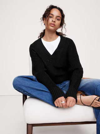 Oversized Cropped V-Neck Cotton Sweater | Banana Republic (US)