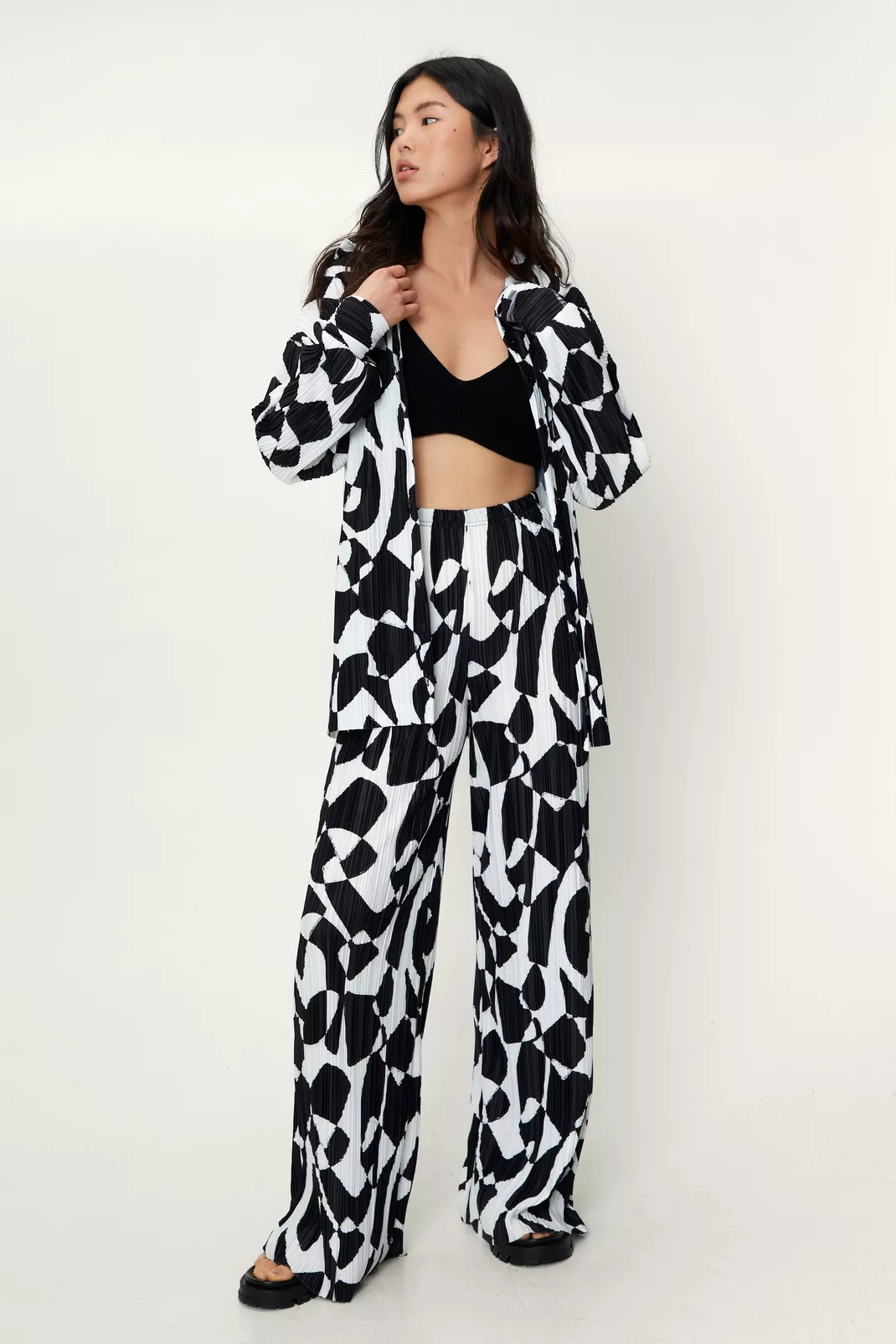 Abstract High Waisted Plisse Trousers | NastyGal (UK, IE)
