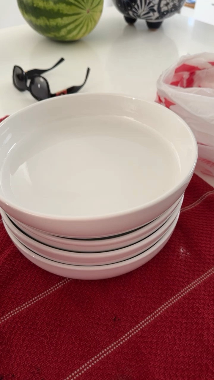 Cute dinner ware from Target



#LTKhome #LTKfindsunder50