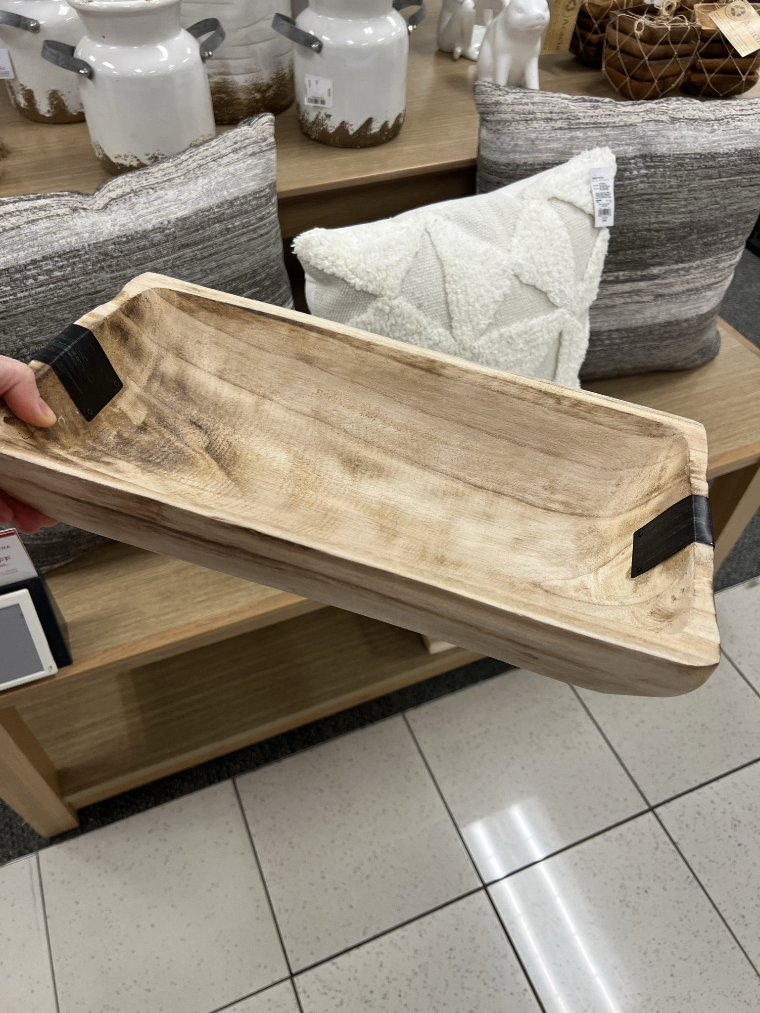 Kohls wooden bowl, beautiful on its own or with filler 