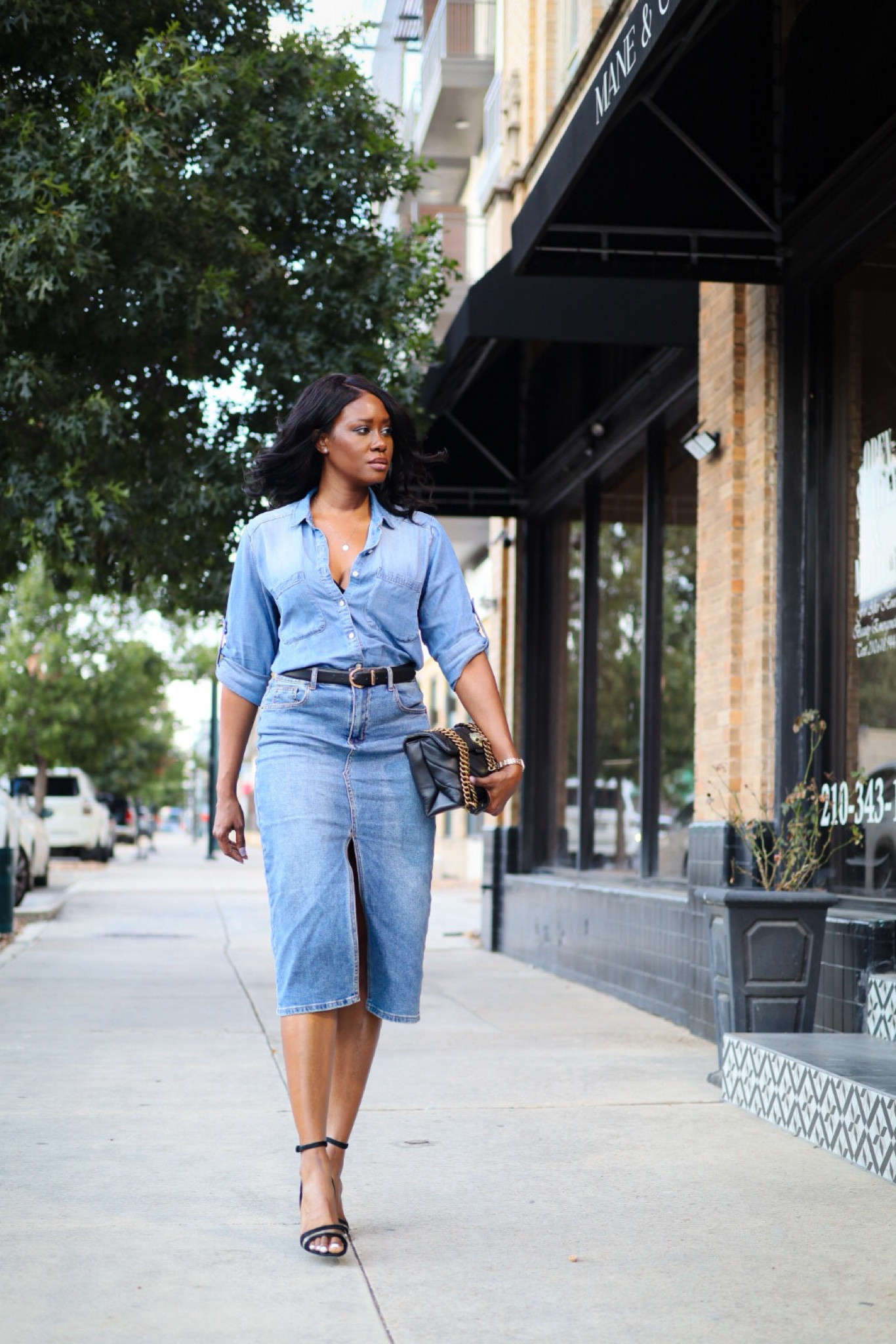 Denim on denim days are far from over! 
Obsessed with this cotton chambray top because its easy to restyle. 

#LTKFindsUnder100 #LTKSeasonal #LTKStyleTip