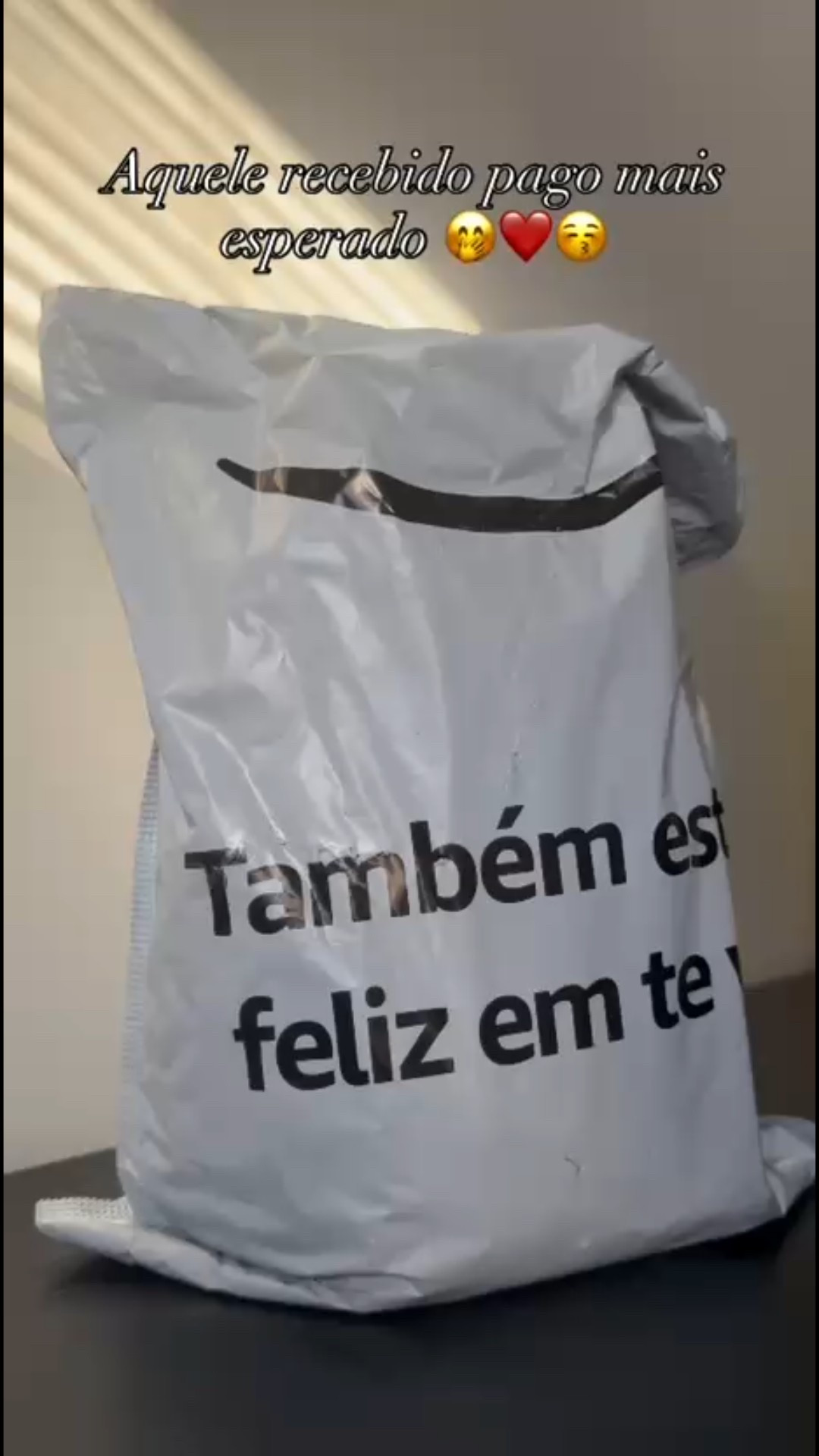 Ansiosa para meu whey preferido ter chegado! 😍🤭

Se também ama um whey sem sabor , mas que no duro parece leite em pó que tomávamos quando éramos criança , esse é a melhor opção !