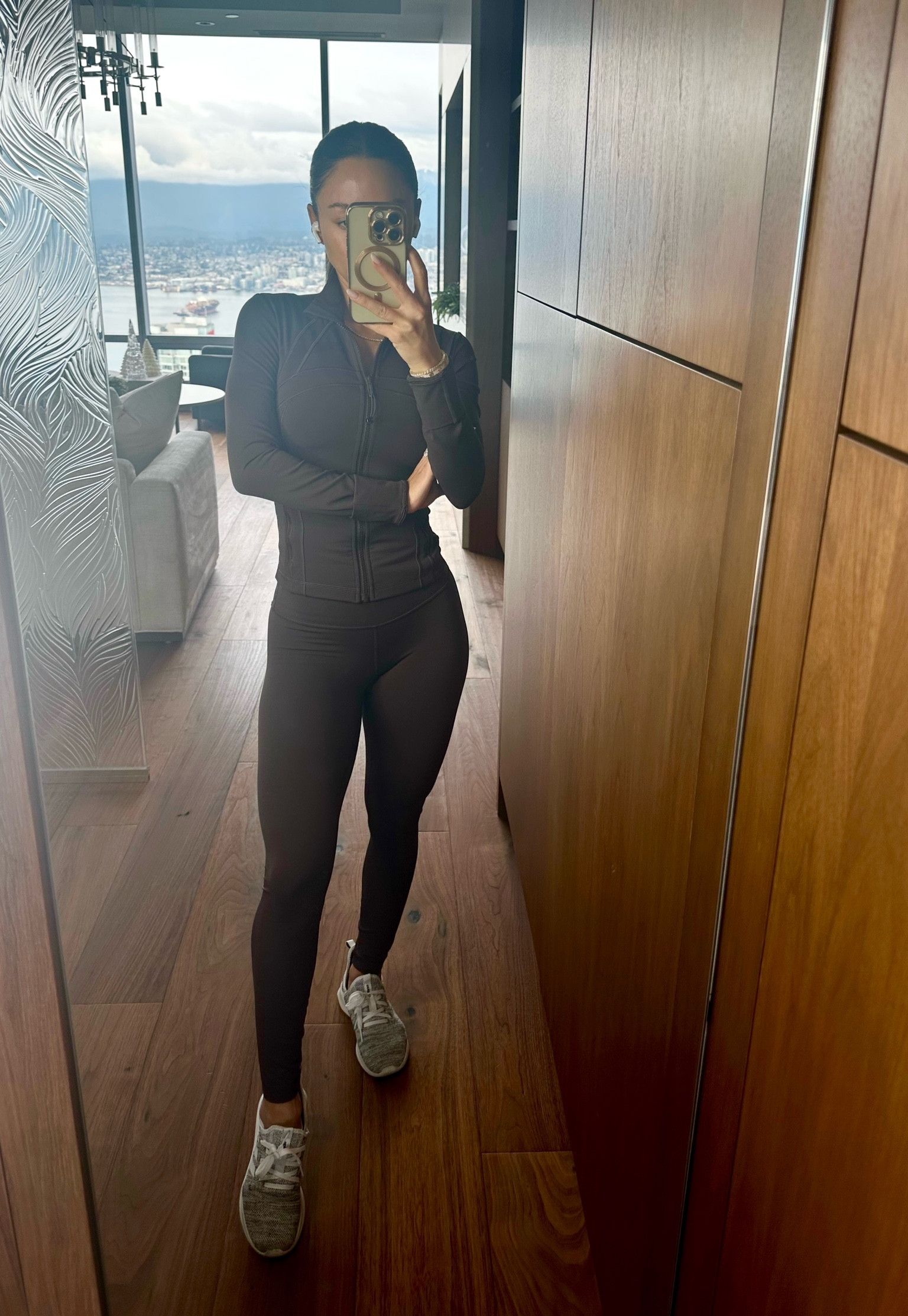  Crop Jacket- size 2 
Bottom -size 2 

#LTKFitness #LTKGiftGuide #LTKActive