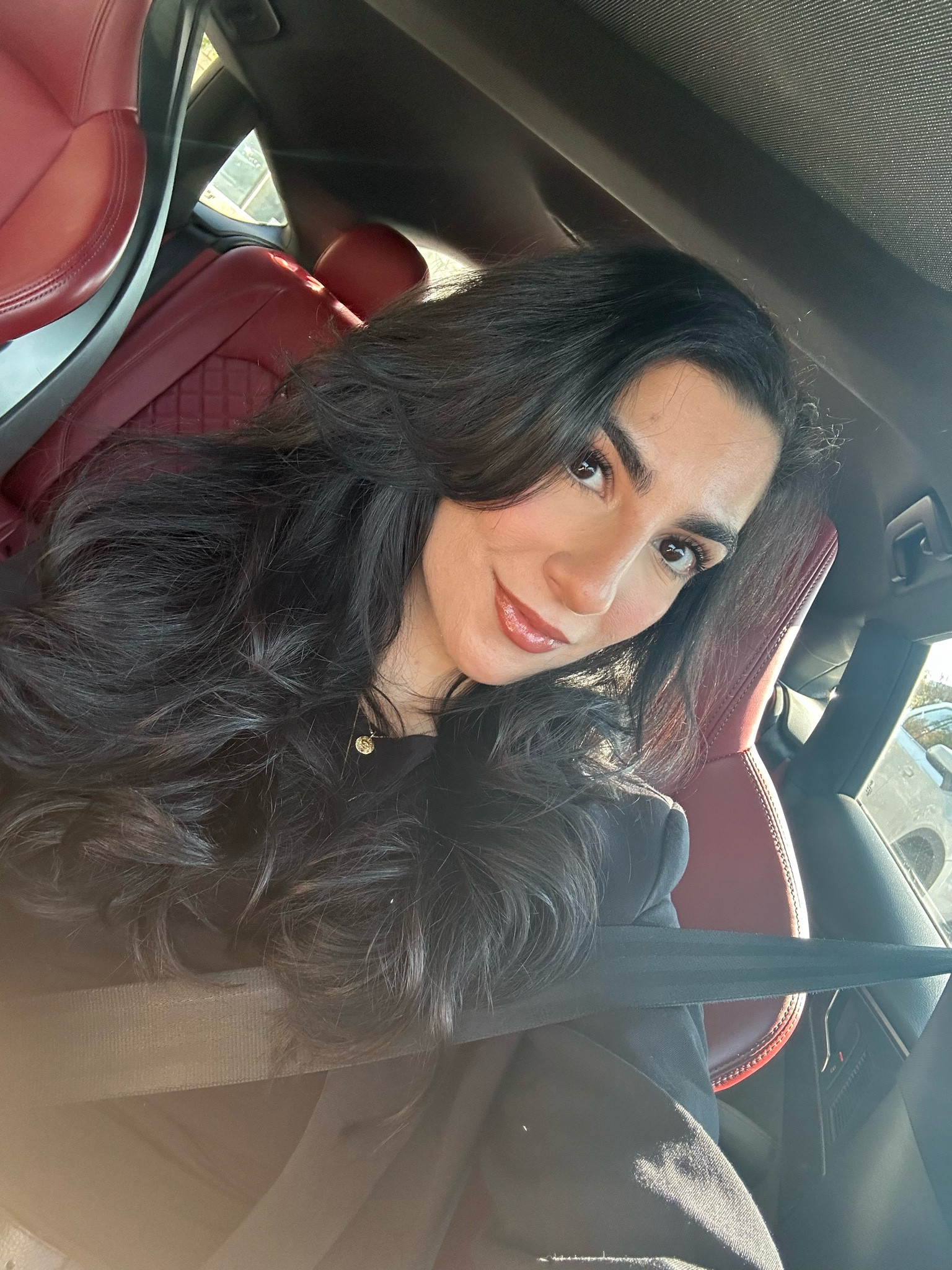 Hair products for big bouncy hair ! 
Hair spray
Mousse
90s bouncy blow out hair 