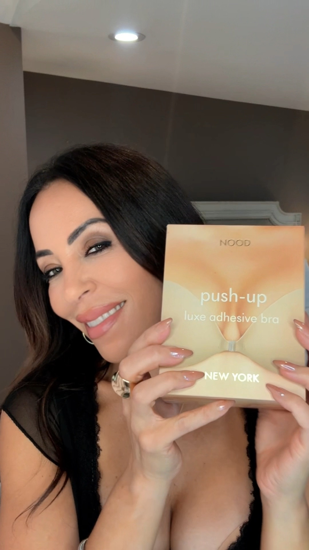 @welovenood #ad

From "just okay" to absolutely flattering! ✨ Watch me unbox the Nood adhesive push-up bra. It's the ultimate solution for tops where you want support and lift without traditional bra straps ruining the look. (And yes, those ASMR sounds are real!) Have you tried a sticky bra before? 🤎 #Ad @NOOD 
#ASMRSounds #FashionHacks #WardrobeEssentials