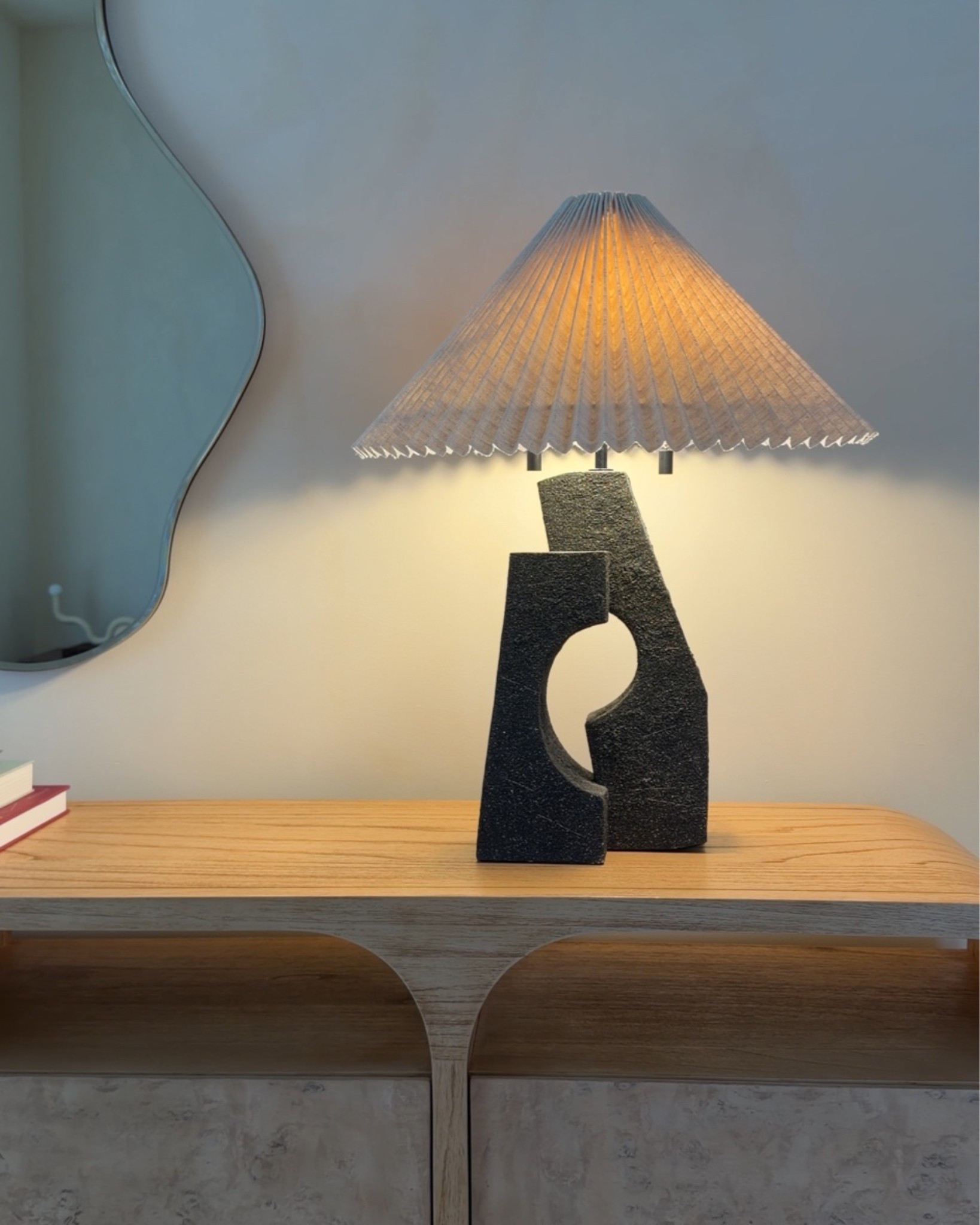 sculptural table lamp