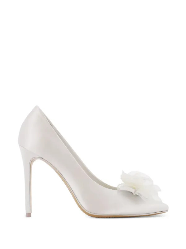 Rosette Pearl pumps | Farfetch Global