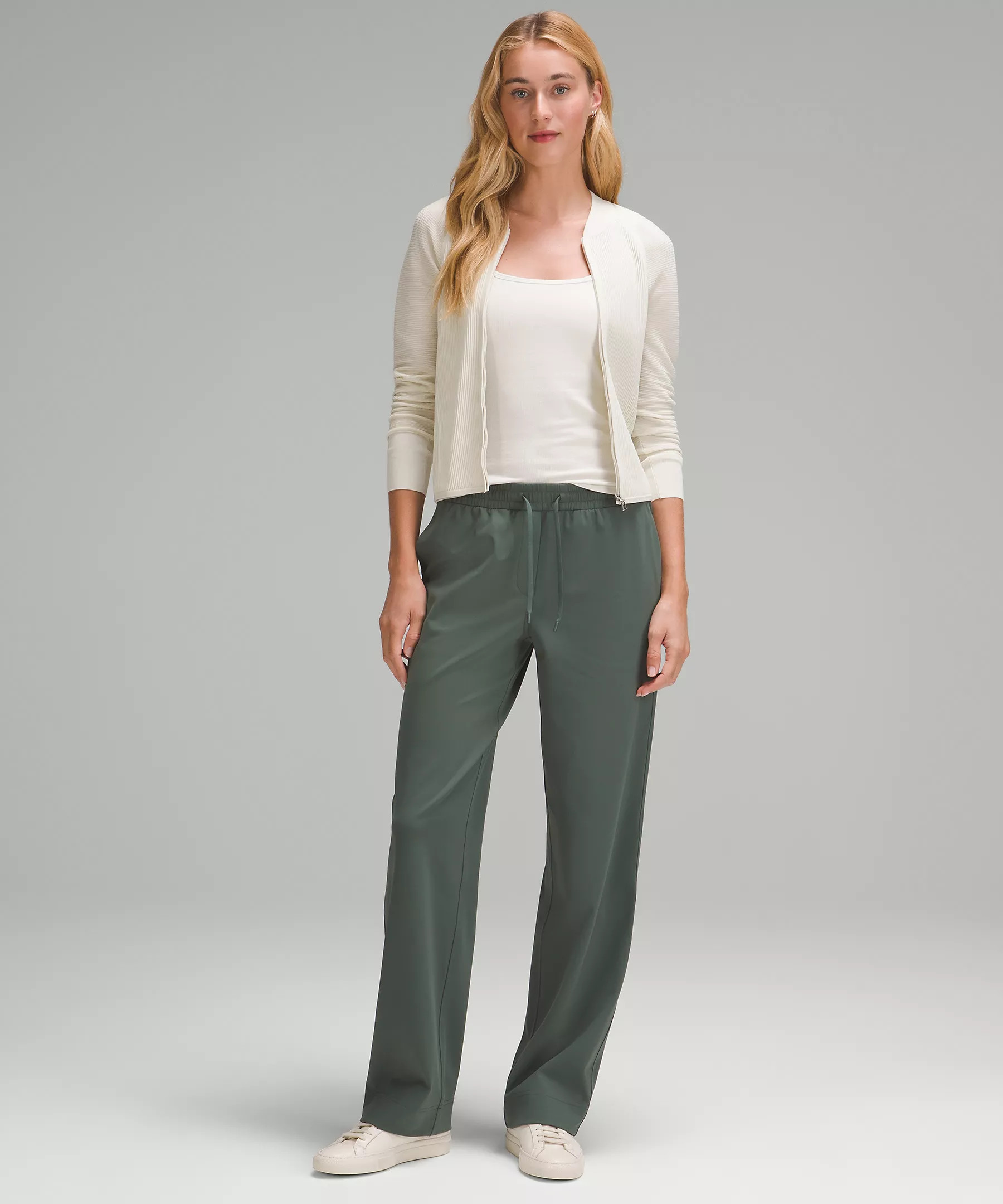 Straight-Leg Mid-Rise Pant Luxtreme | Lululemon (US)