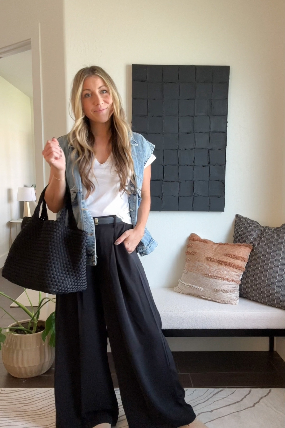 Realistic elevated outfits for when you have nothing to wear. Every woman needs a pair of black wide leg pants to dress up or down. SHOP these pieces in my LTK or on my blog. #stylingtips #outfitideas #falloutfits #realisticoutfits #nothingtowear #everydaybasics #wardrobeessentials #howtoelevateyourstyle

#LTKfindsunder50 #LTKSeasonal #LTKstyletip