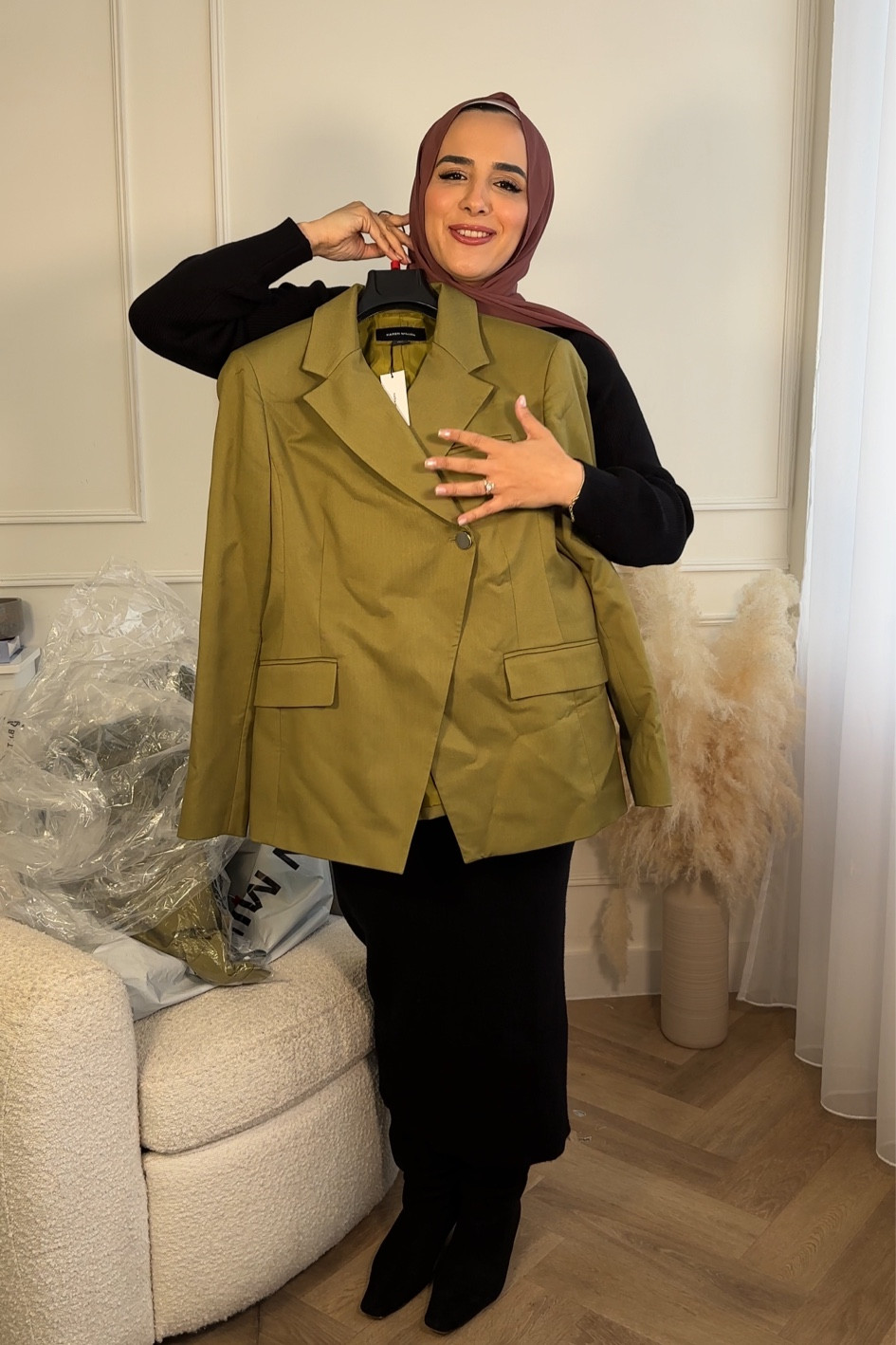 Olive green blazer and trouser suit from Karen Millen 🛍️

#LTKmodest #LTKluxury #LTKmidsize