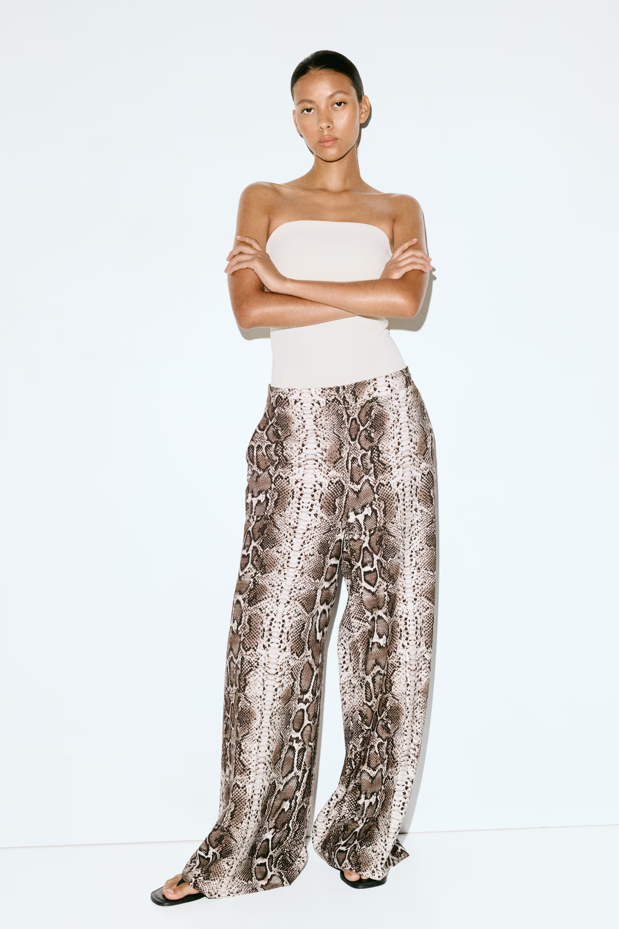 Wide tailored trousers | H&M (UK, MY, IN, SG, PH, TW, HK)