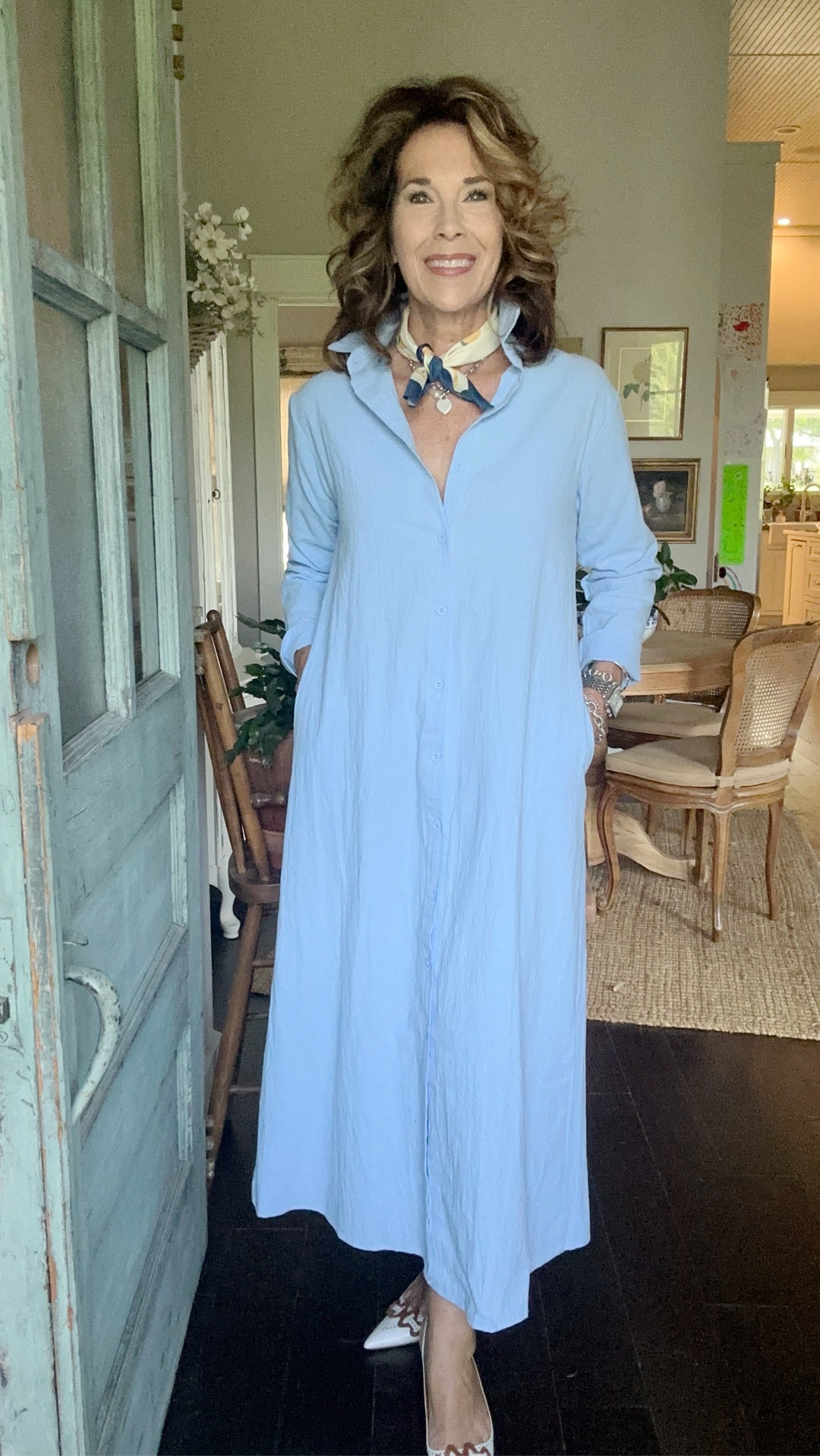 Cute and casual dress that is perfect for transitioning into Fall.

Traditional shirt dress that buttons all the way down the front and has a nice weight to it.

Great price and comes in 12 colors.

True to size. 

#LTKStyleTip #LTKOver40 #LTKFindsUnder50
