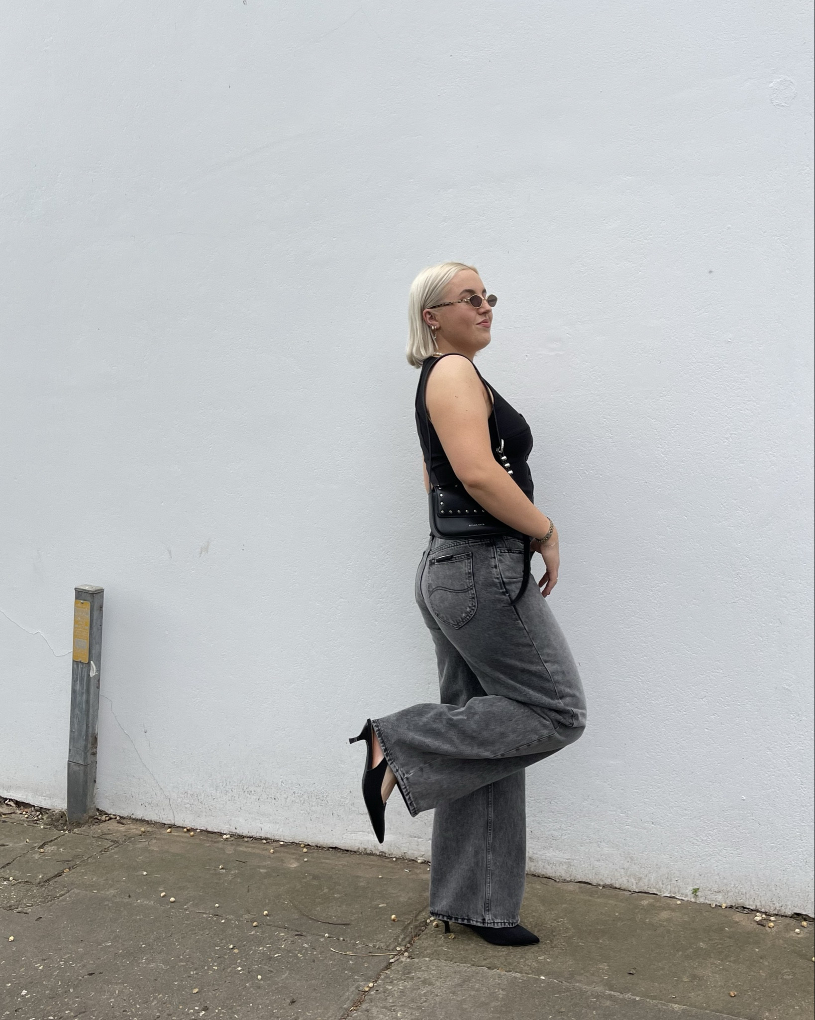 the coolest baggy jeans 

#LTKmidsize #LTKaustralia #LTKspring