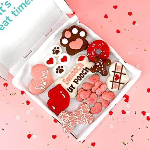 WÜFERS Dog Cookie Box | Handmade Hand-Decorated Dog Treats | Dog Gift Box Made with Locally Sour... | Amazon (US)
