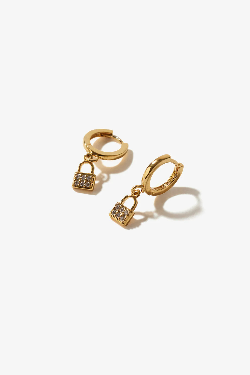 10MM LOCK CUBIC HUGGIE HOOP | Kittenish