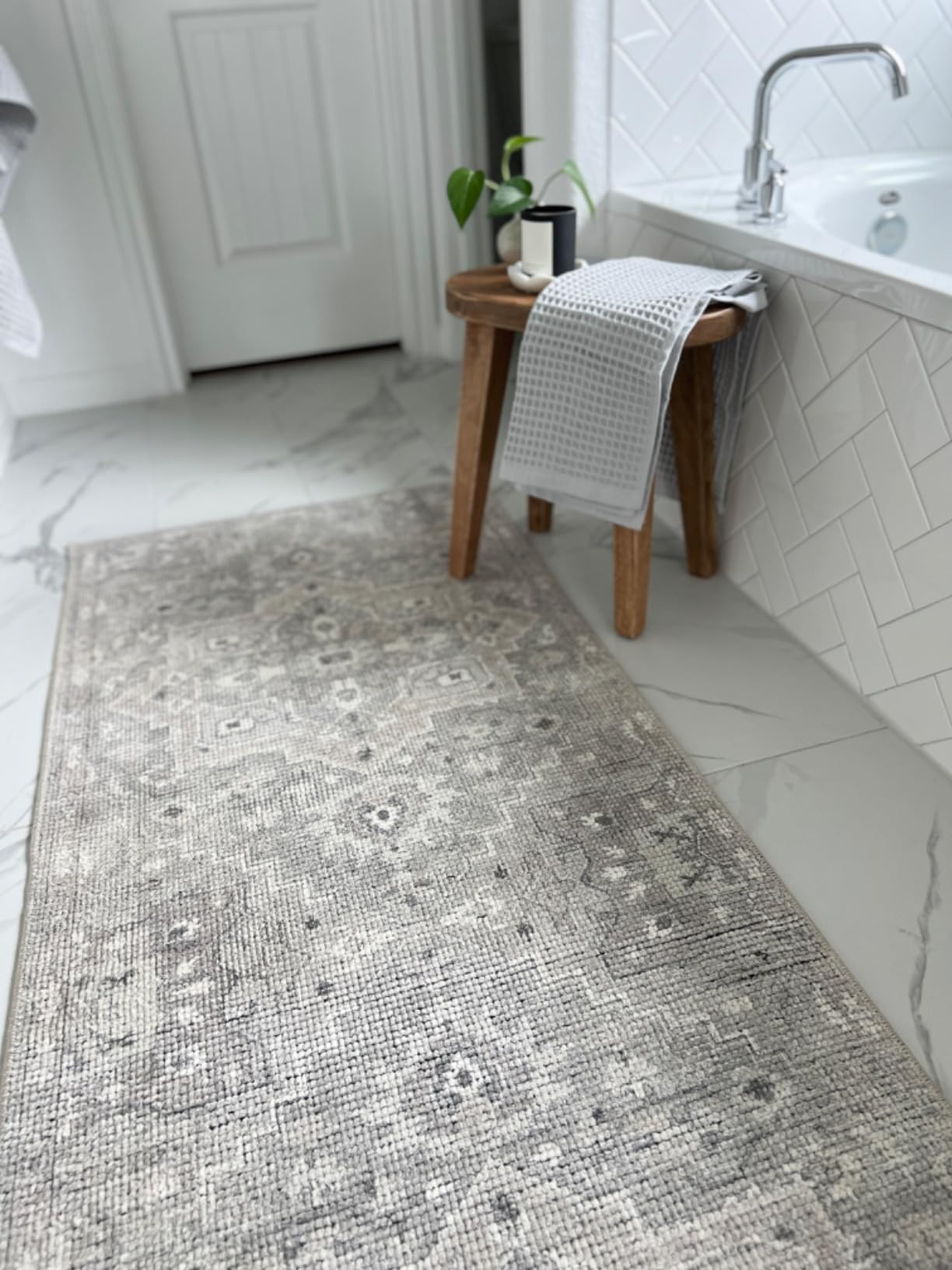 Livabliss x Becki Owens Elle Medallion Area Rug , 7'10" x 10', Light Grey | Amazon (US)