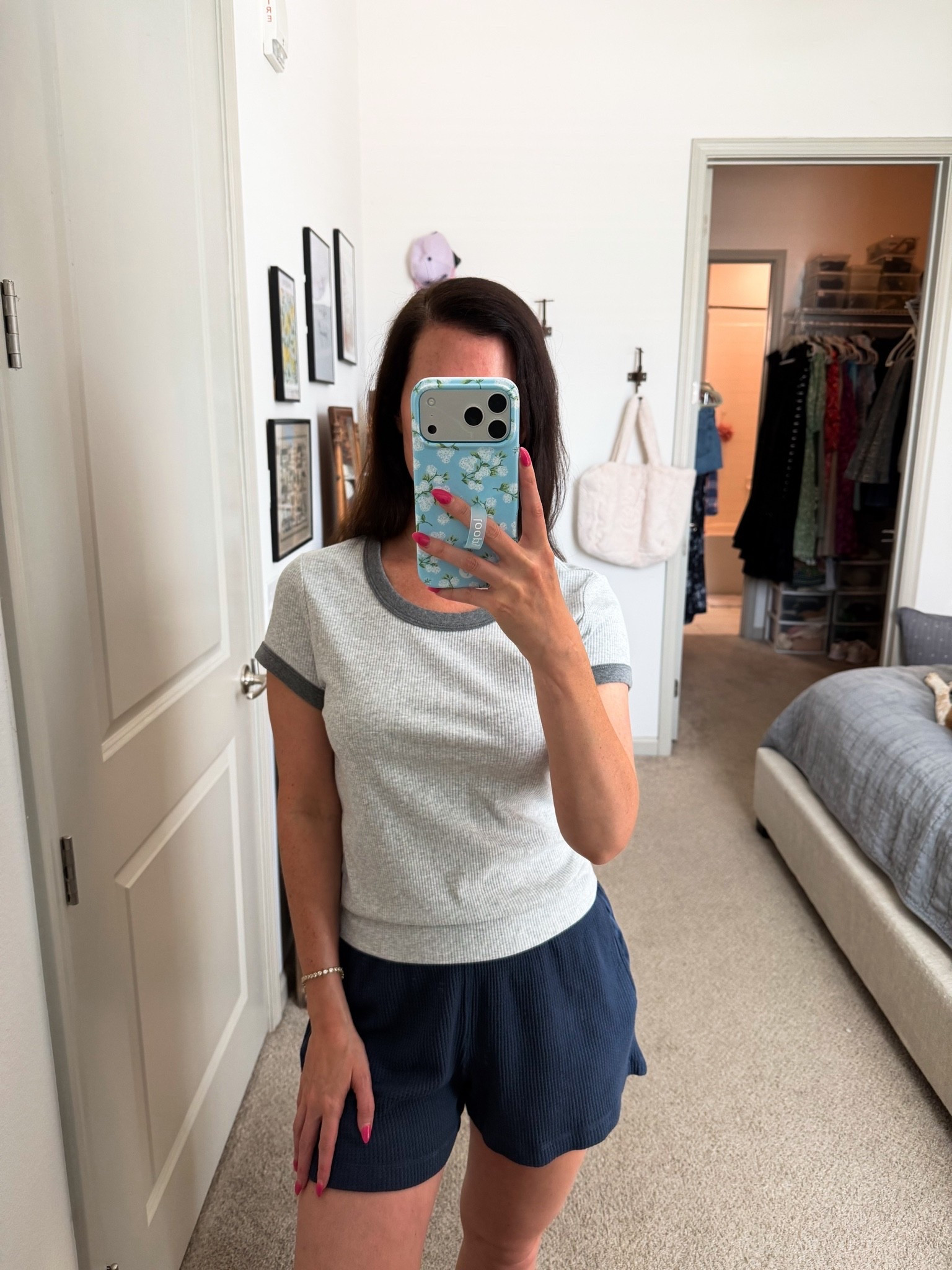 T shirt // comfy shorts // target finds // under $50 // grey shirt // navy blue shorts // comfy clothes // work from home

#LTKSaleAlert #LTKootd #LTKmorningroutine