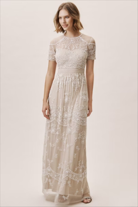 15 Utterly Chic Sophisticated Wedding Dresses For The Refined