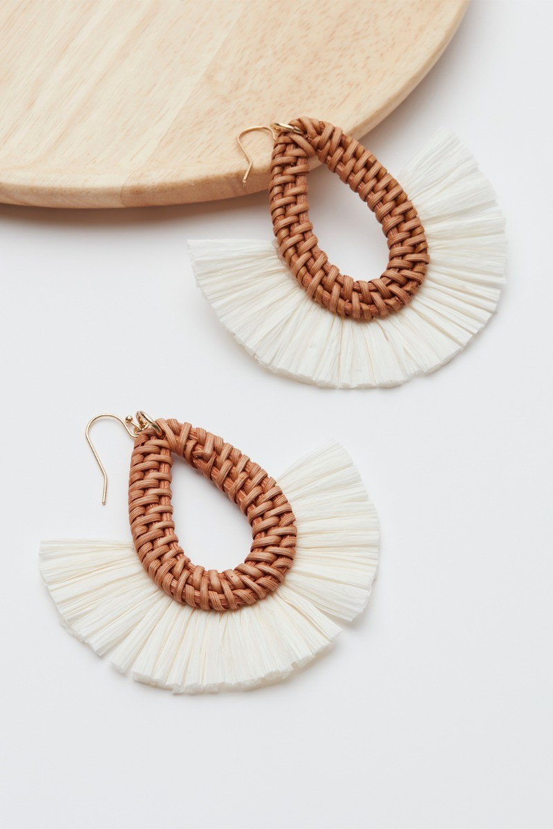 EVEREVE Leigha Raffia Earring | EVEREVE | Evereve