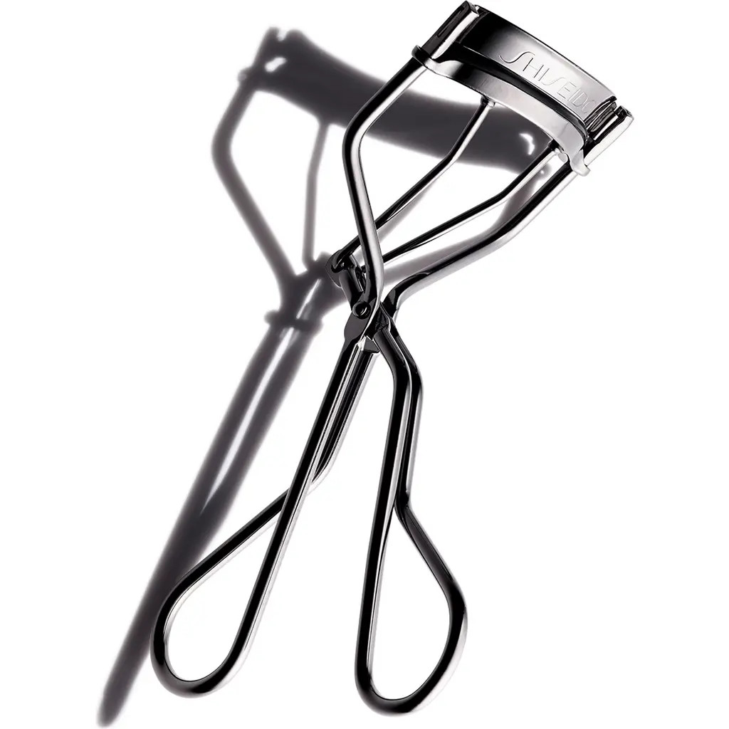 Shiseido The Makeup Eyelash Curler at Nordstrom Rack | Nordstrom Rack