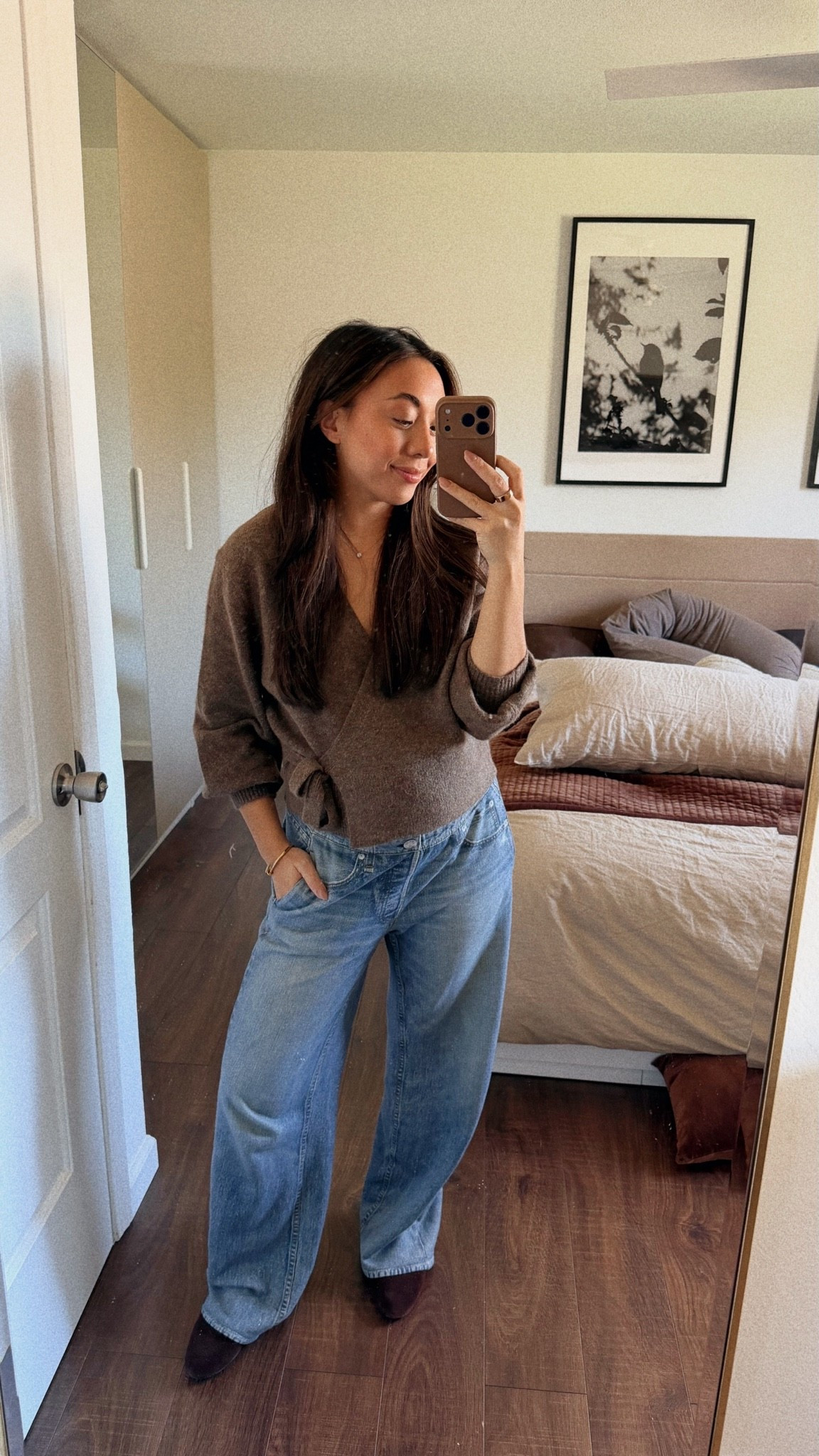 My current favorite non-maternity maternity jeans 🍂🤗 wearing size S at 18 weeks pregnant

#LTKBump #LTKootd