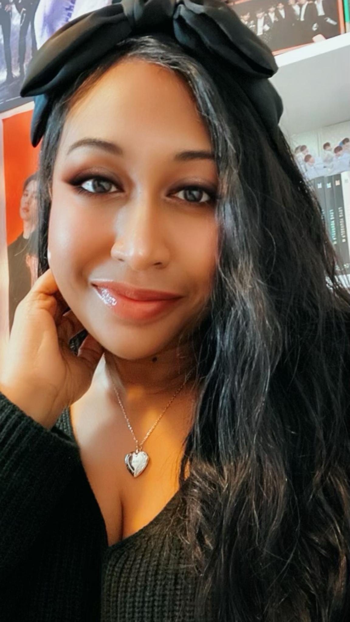 I adore dainty jewelry pieces, and these subtle #BTS lockets from Hobapins.com are soooo pretty yall. The theme for both the silver heart locket, and the gold oval locket is 00:00 (one of my fave vocal line tracks!) She also includes 1 group photo and 7 member photos sized to fit each locket!!! Scroll through to see who I put in mine (although I’m sure you can already guess 😝) 
Go buy these and thank me later! 🫶🏾

#LTKGiftGuide #LTKsalealert #LTKunder50