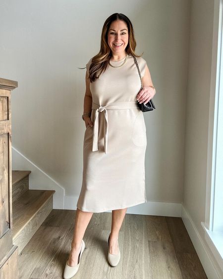 Mid size workwear dress

Fit tips: dress tts, L 

Use code RYANNEXSPANX for 10% off

Workwear  spring workwear  spring style  work dress  comfortable workwear  style guide  mid size style  

#LTKstyletip #LTKmidsize #LTKworkwear