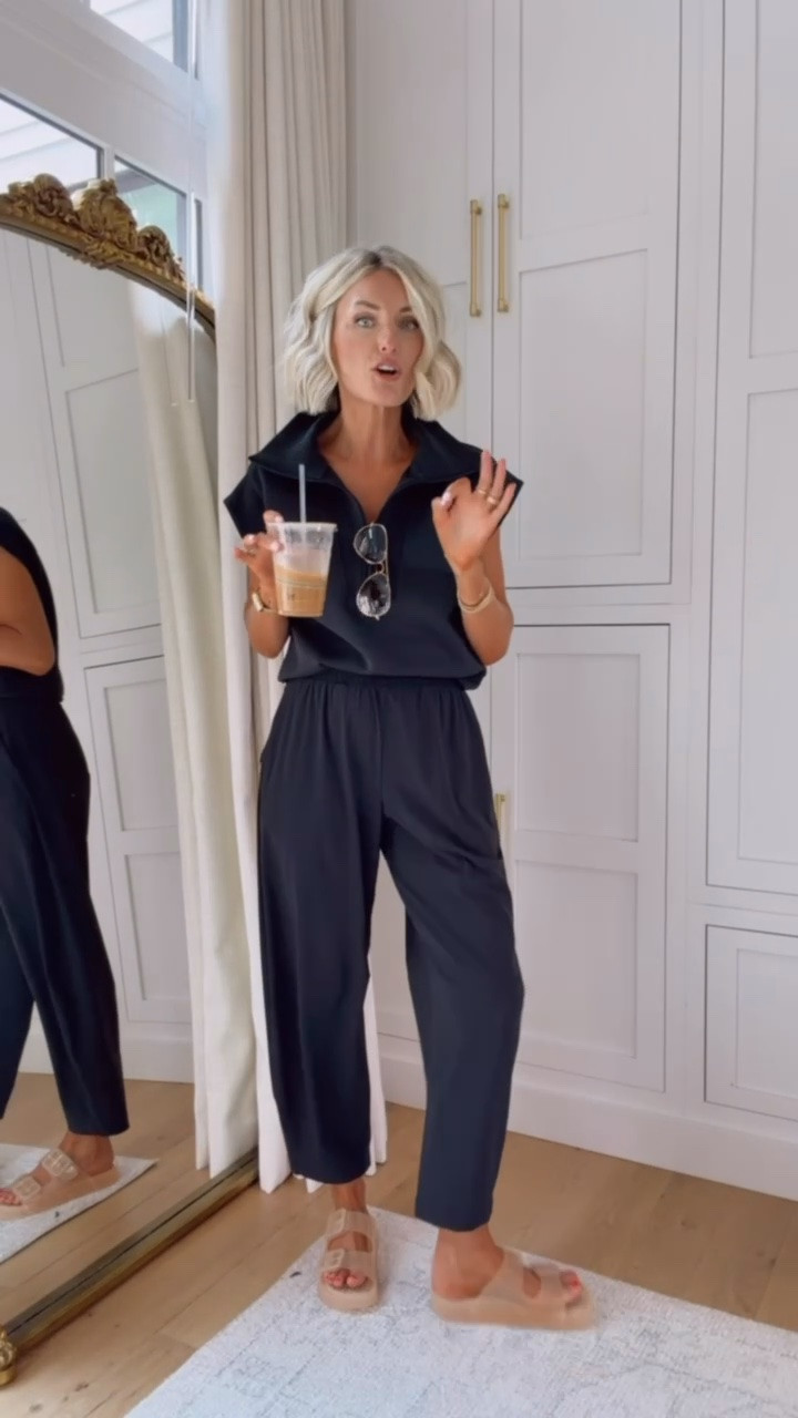 I loved this matching set so much I got it in two colors 😍 perfect for a travel day! Wearing S.

Loverly Grey, Target find, Target fashion, athleisure, activewear, matching set, travel outfit ideas

#LTKSeasonal #LTKootd #LTKTravel