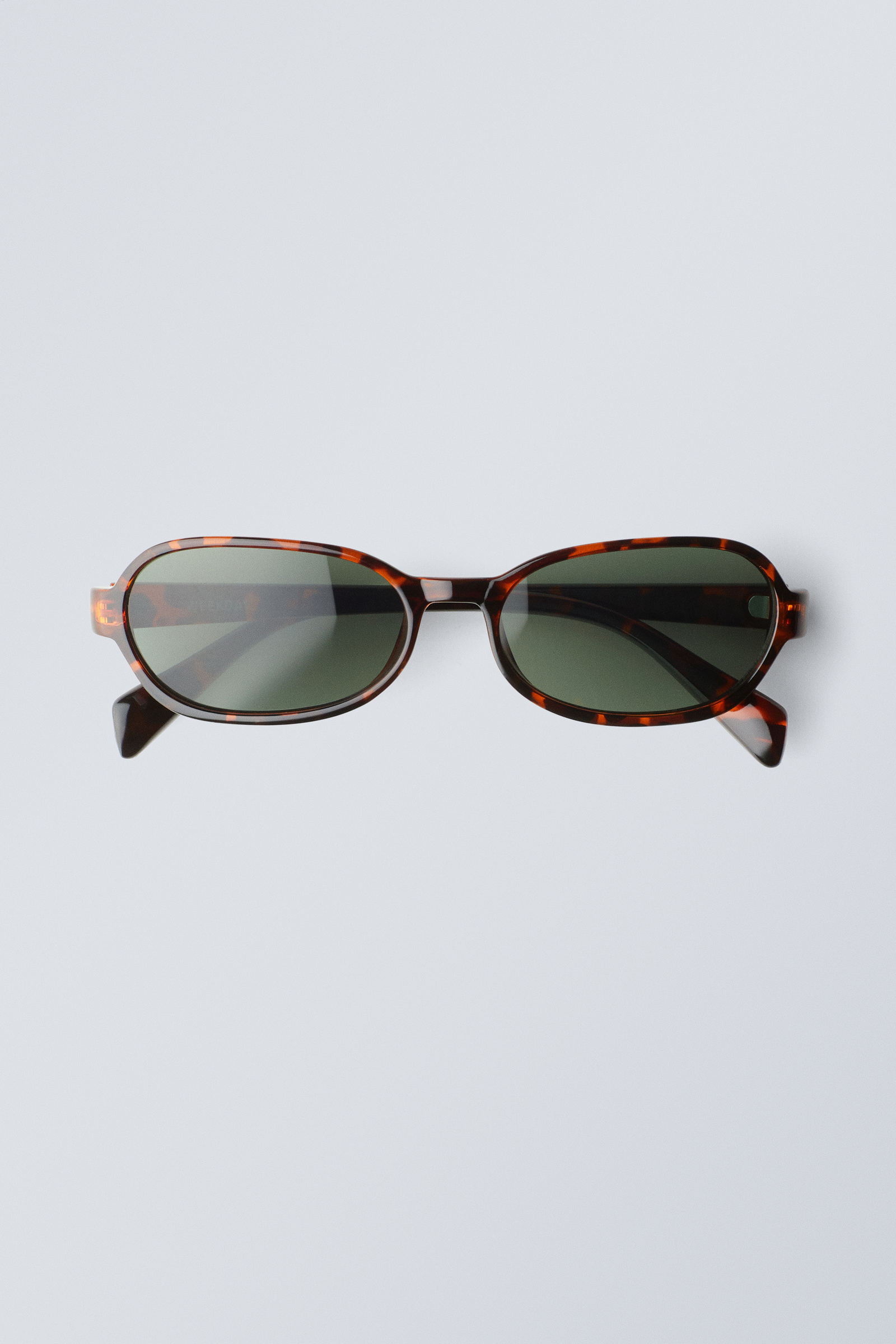 Thin Oval Frame Sunglasses | Weekday