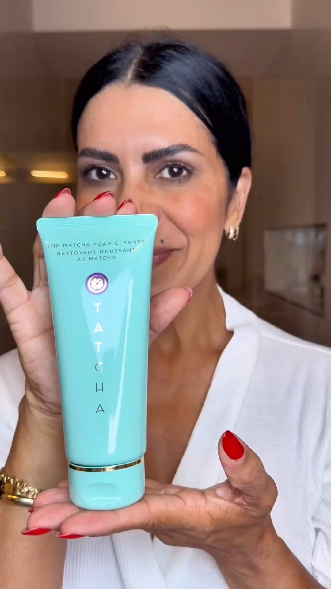 The NEW Matcha foam cleanser by Tatcha has become staple in my am/pm my skincare routine..
Made from Japanese ceremonial matcha extract…
It lathers into an ultra-fine foam that deeply decongest pores, reduce oil, and without stripping. Leaving me with clean visibly calm skin 
@Tatcha

#LTKmorningroutine #LTKOver40 #LTKBeauty