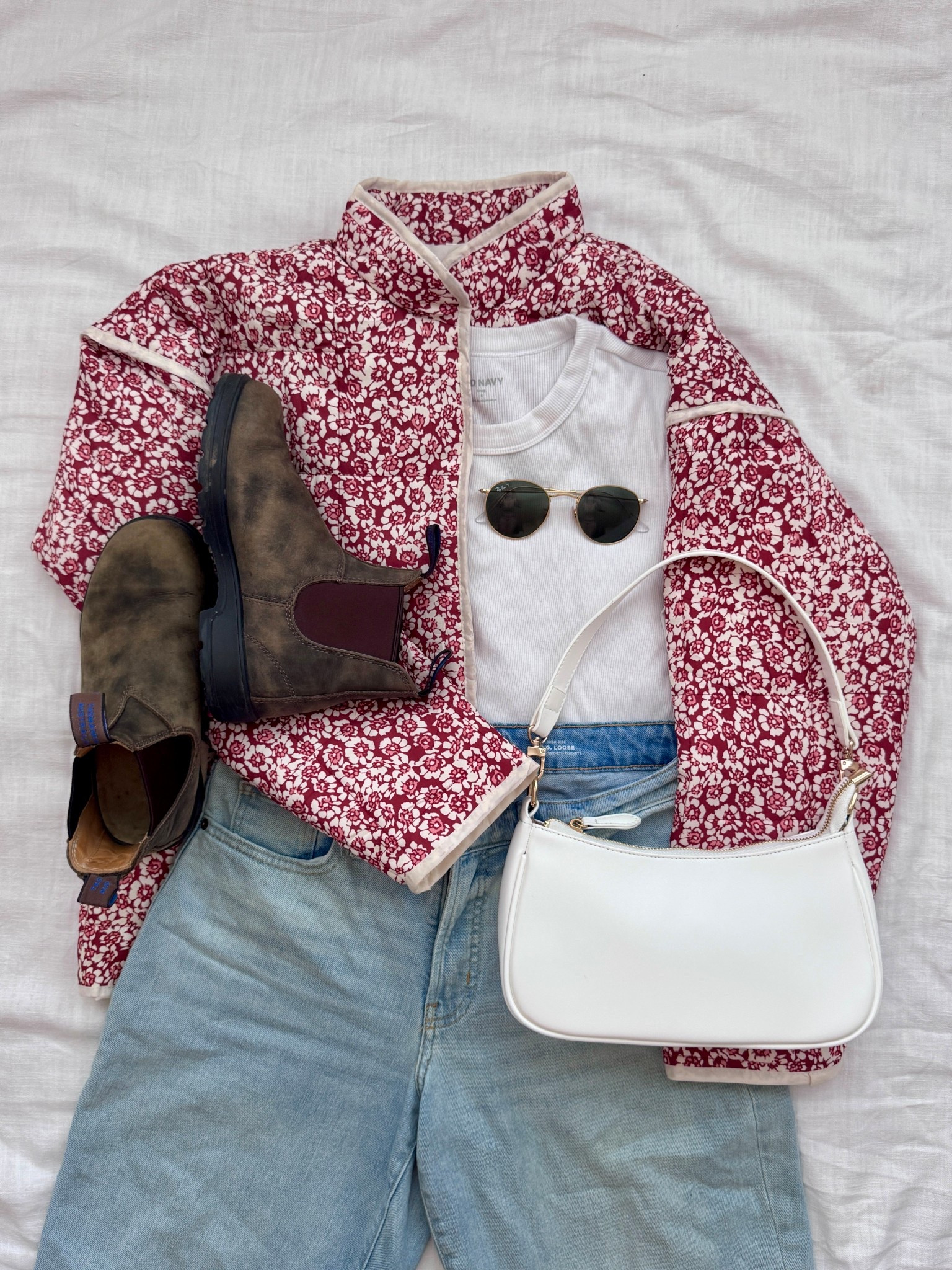 Fall outfit inspo, Amazon jacket pink, Amazon small shoulder purse bag, blundstones outfit inspo, old navy jeans, ray ban round sunglasses, wide leg jeans outfit, old navy baby tee white

#LTKSaleAlert #LTKFindsUnder50 #LTKSeasonal