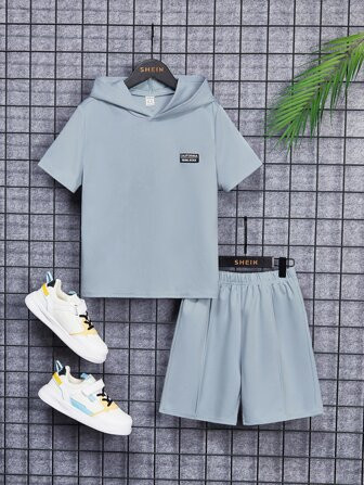 SHEIN Kids EVRYDAY Boys Letter Patched Hooded Neck Tee & Shorts | SHEIN