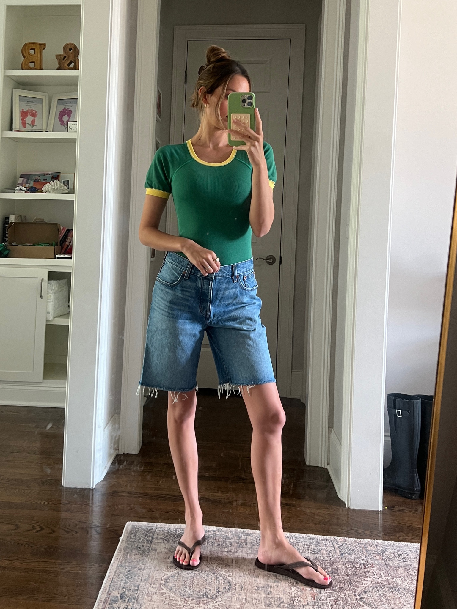 XS in bodysuit 
26 in shorts (run big in my opinion) 