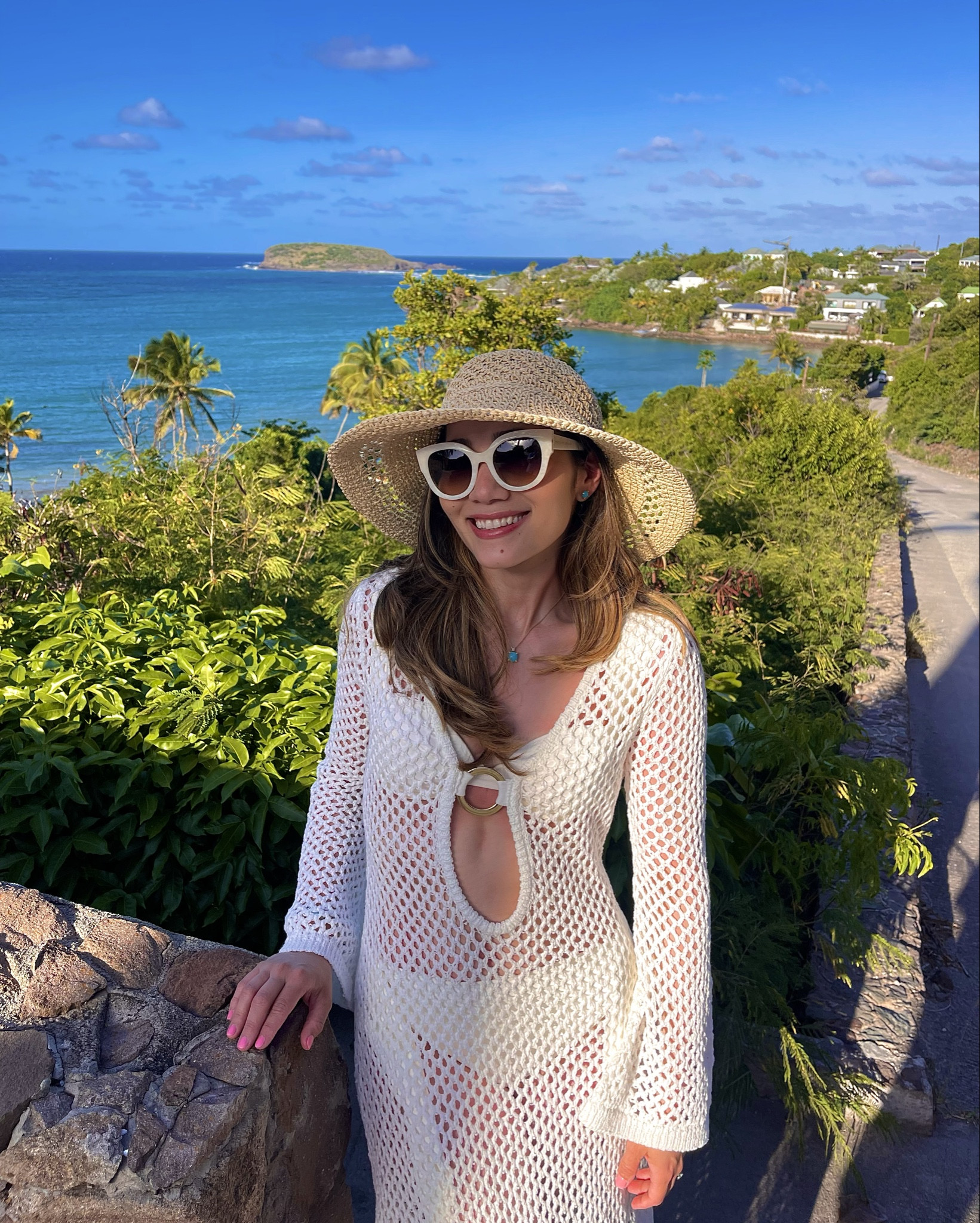 Literally my favorite coverup. Perfect for a sexy getaway 
.
.
.
.
.
.
.
.
.
.
.
#resortedit #resort #beachwear #beachvibes #style #ltk #coverups #swimwear #swim #swimsuit #bikini #bathingsuit #swimming #sarong #mondayswimwear #summer #summerready #ootd #ootn #pool #sosamira #bysamira