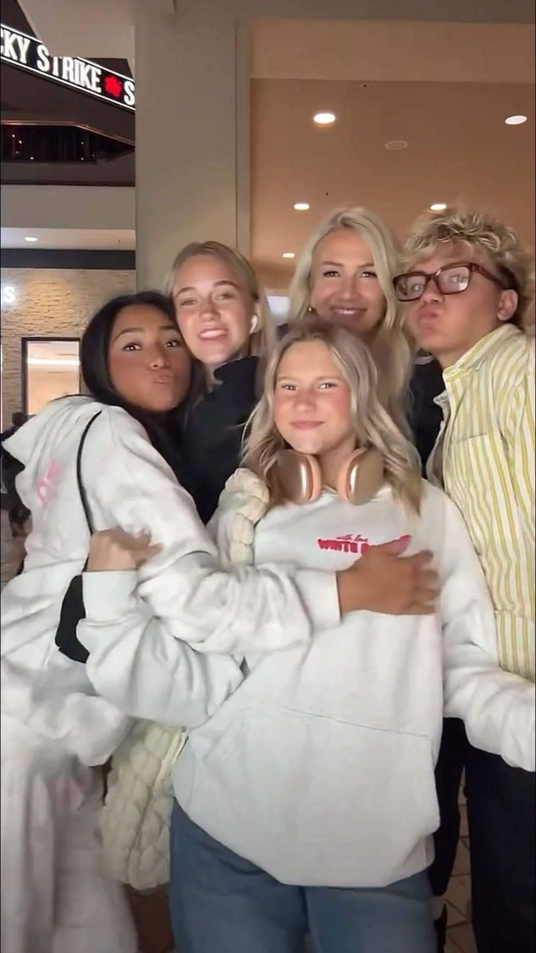 Comfy OOTDs

#LTKActive #LTKU #LTKootd