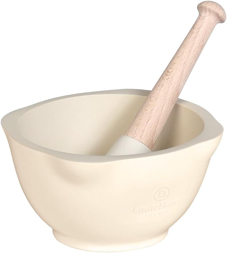 Emile Henry Mortar & Pestle, Argile, 5.5 x 5.5 x 3.1in/20oz | Amazon (CA)