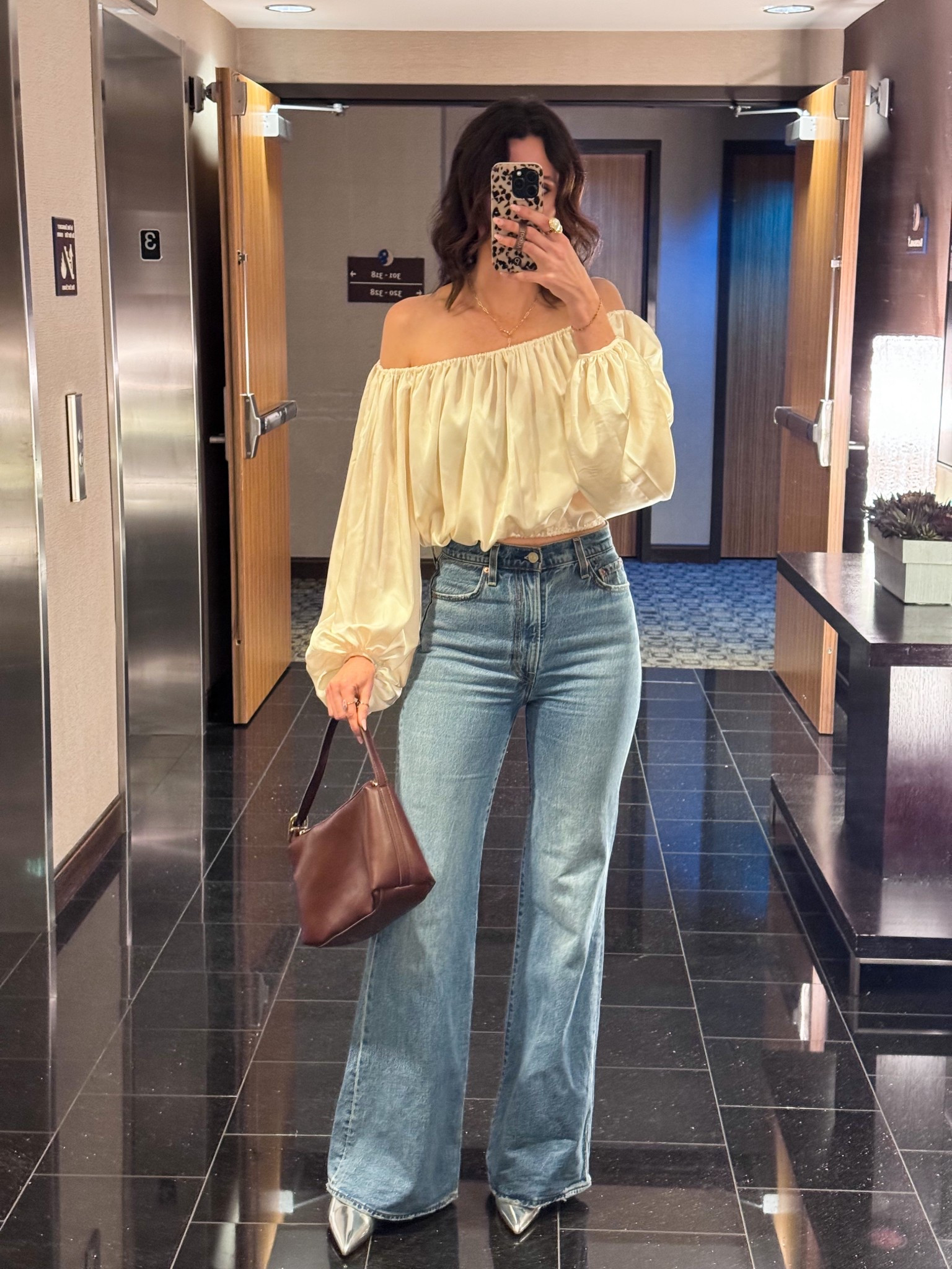 Lulus
Off the shoulder
White
Silk
Long sleeve 
Levi's

#LTKSaleAlert #LTKSeasonal #LTKootd