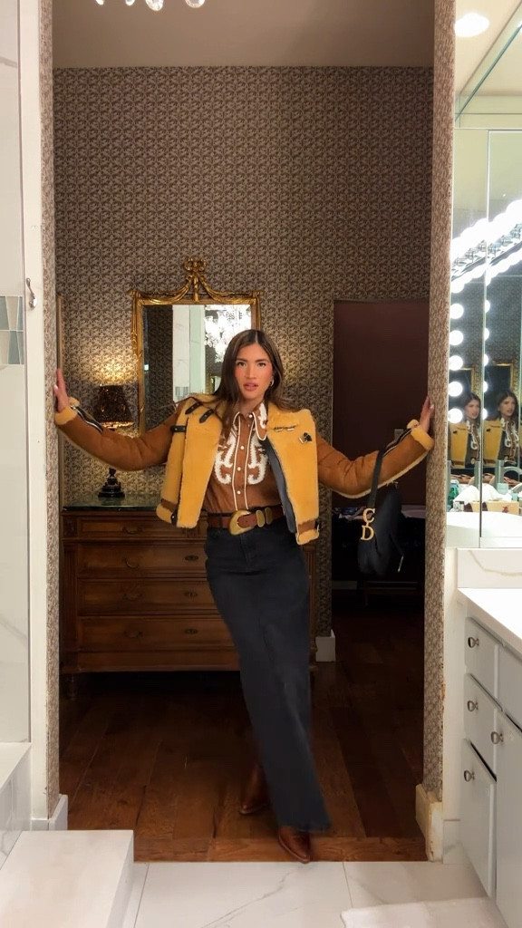 What I wore to dinner in Aspen! Shirt is Alemais, boots are Parlow and skirt is from Revolve!

#LTKstyletip #LTKSeasonal #LTKbeauty