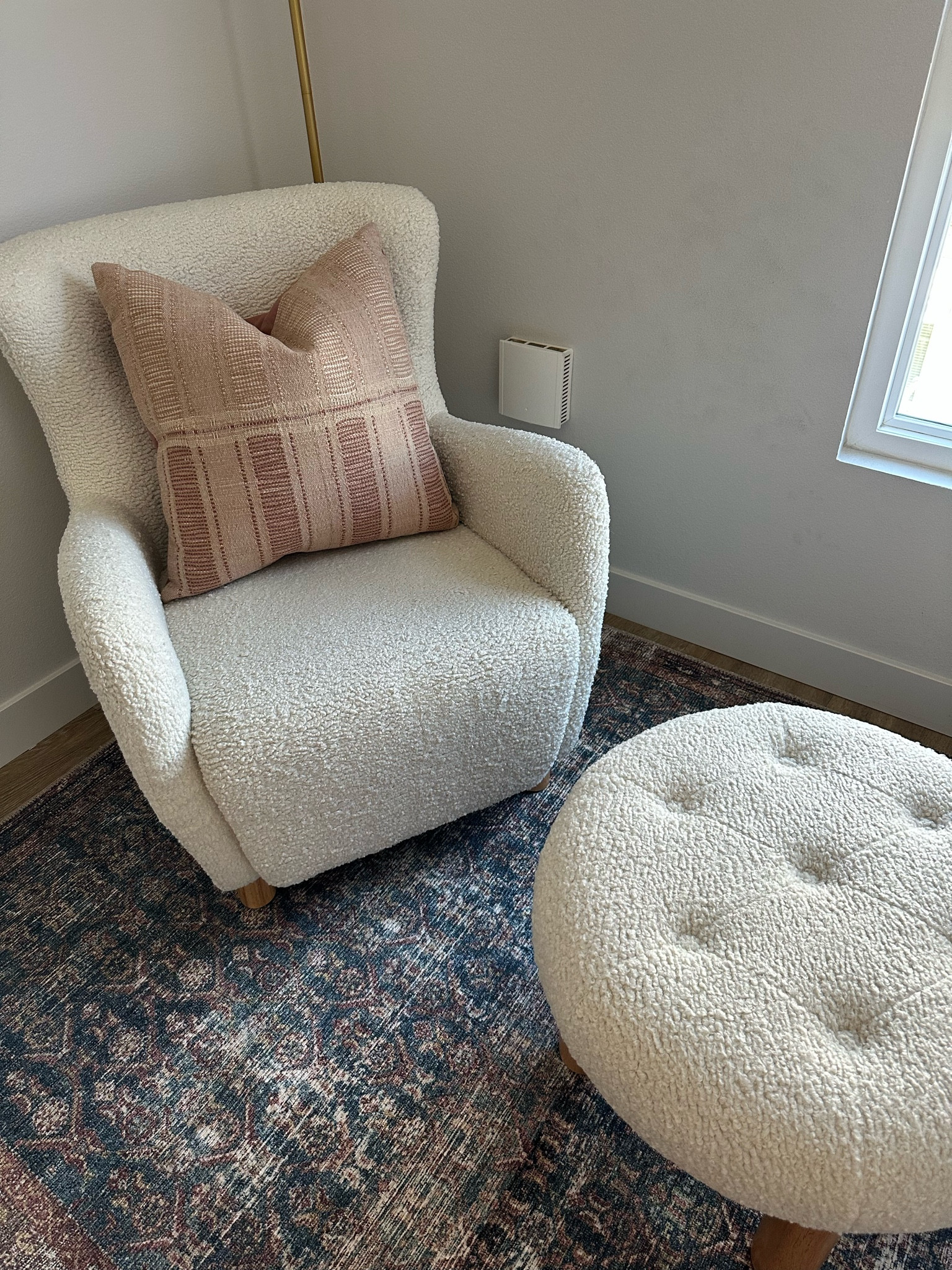 Cozy studio apartment living room setup inspired by Amber Interiors 

#LTKhome