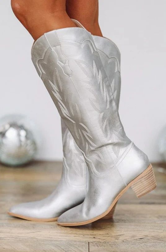 Metallic Cowgirl Boots - Silver | Hazel and Olive