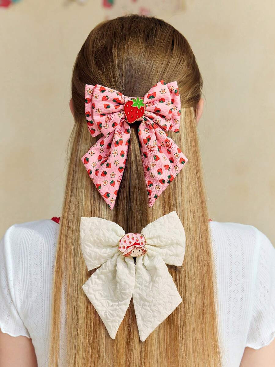 Strawberry Shortcake X SHEIN 2pcs Cartoon Character & Strawberry Printed Alloy Bow Hair Clips | SHEIN