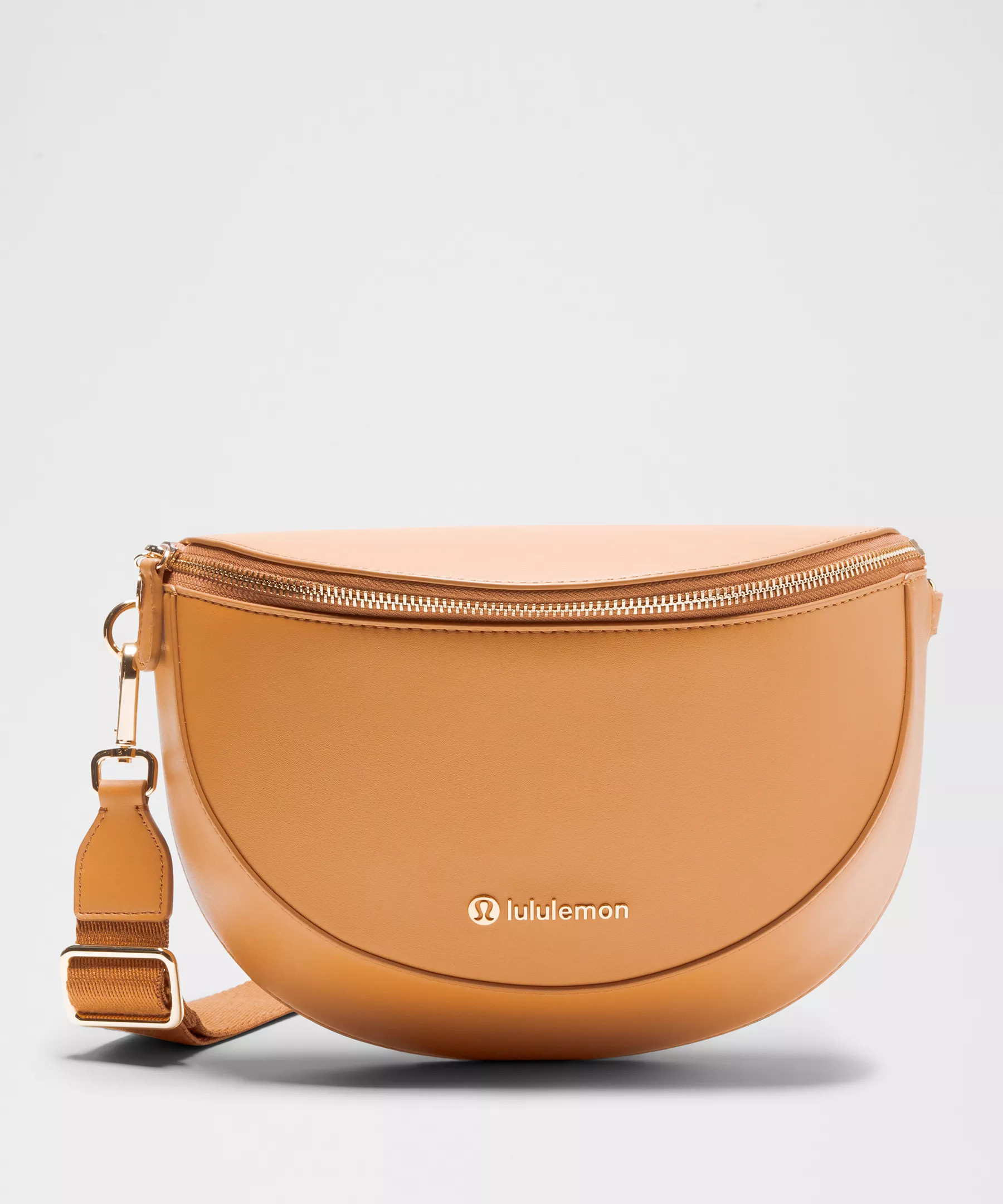 Leather Alternative Saddle Crossbody Bag 2L | Lululemon (US)