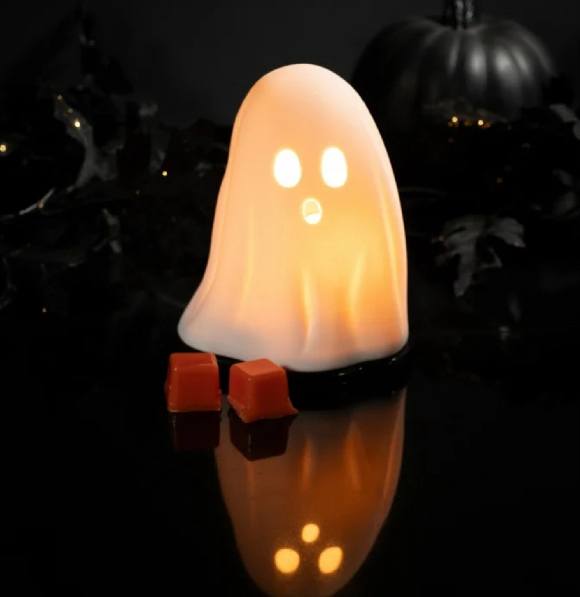 Check out this adorable wax burner for the holiday season!! 

#candle #wax #waxburner #ghost #falldecor #halloween 

#LTKHome #LTKHalloween #LTKFallSale