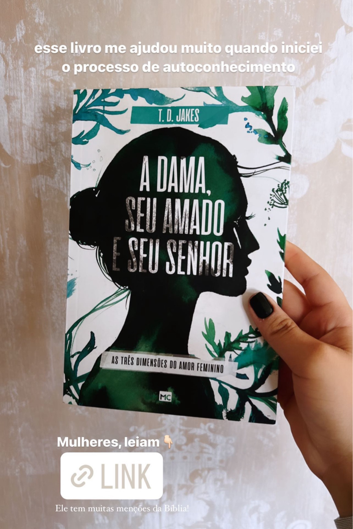 Esse livro é um dos meus favoritos, ele foi escrito por um homem e ele traz a visão das 3 dimensões do amor feminino:

O amor da mulher a Deus
O amor da mulher com o marido
O amor da mulher com ela mesmo 
