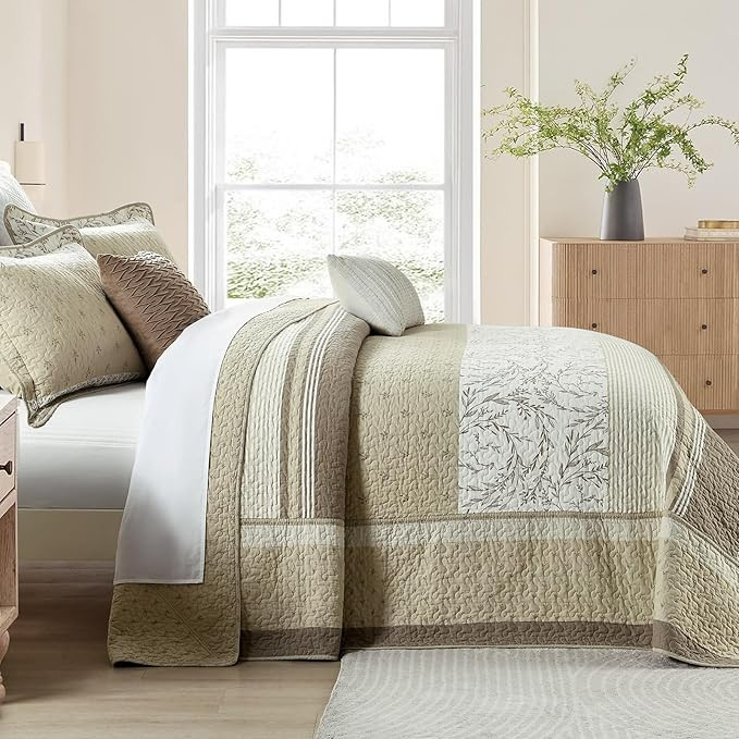 PANGUSHAN 120"×120" 100% Cotton Oversized Bedspread, California King Bedspread Reversible Floral... | Amazon (US)