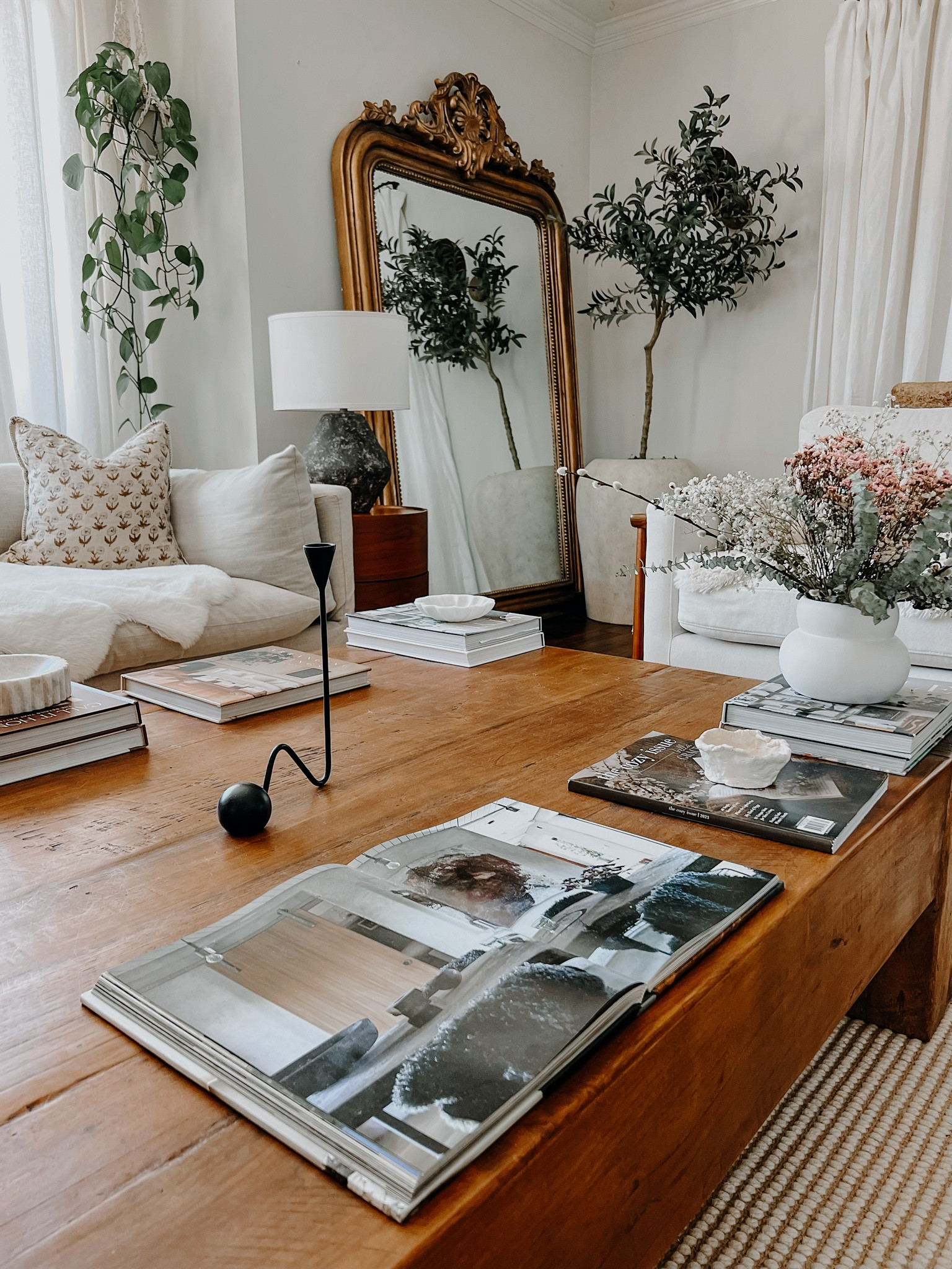 There is nothing like the allure of a coffee table book- and I’m sharing my favorites right here!

#LTKstyletip #LTKsalealert #LTKhome